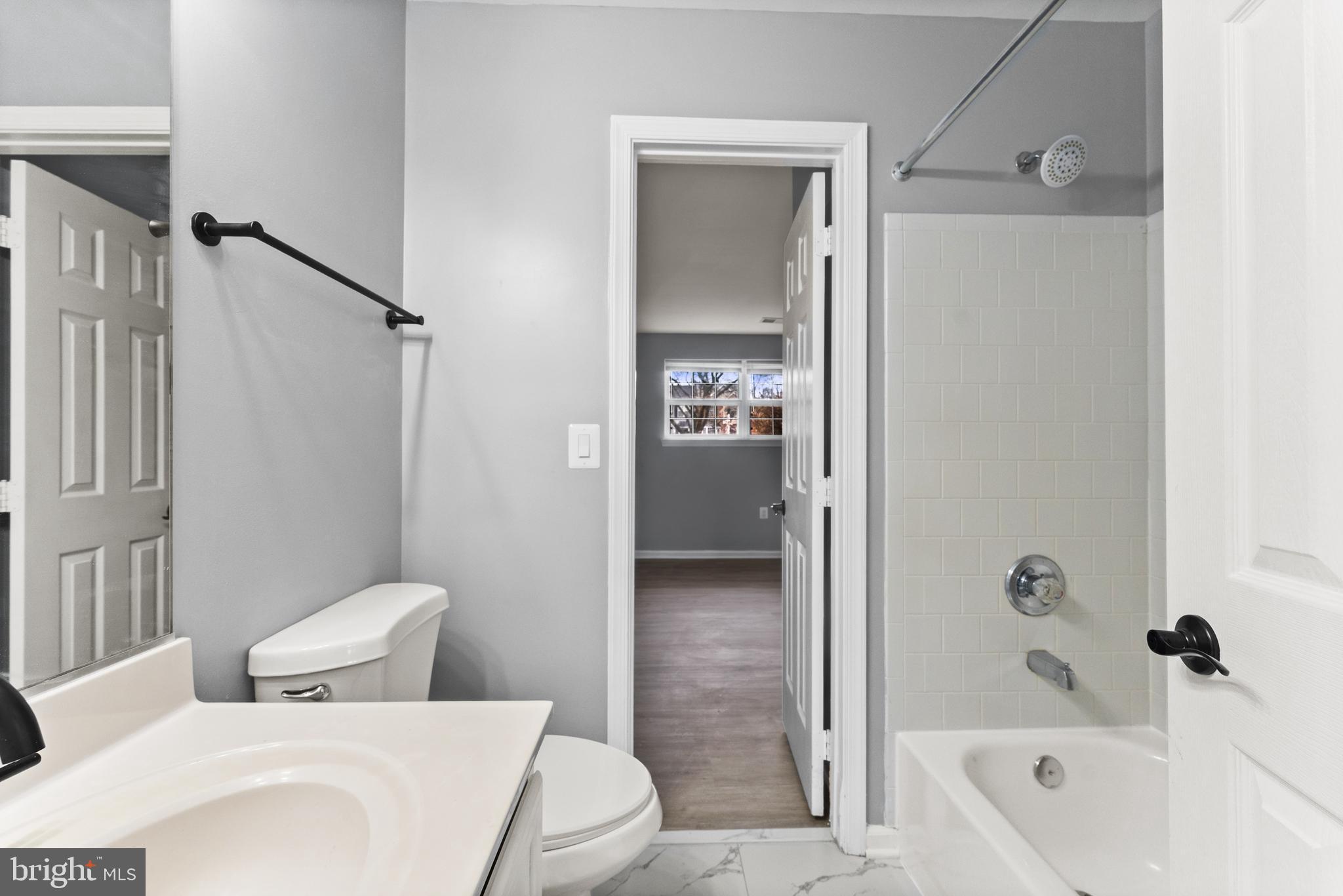 CROFTON VILLAGE - Residential