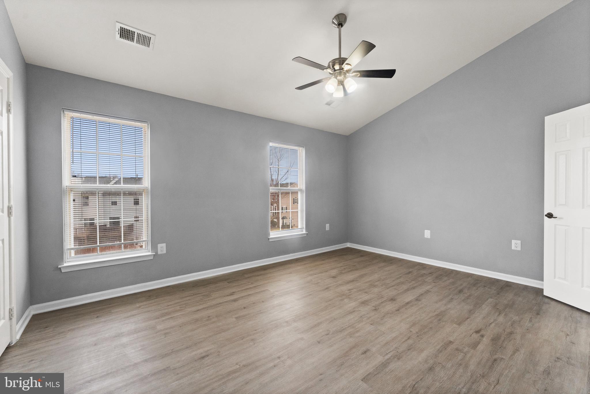 CROFTON VILLAGE - Residential