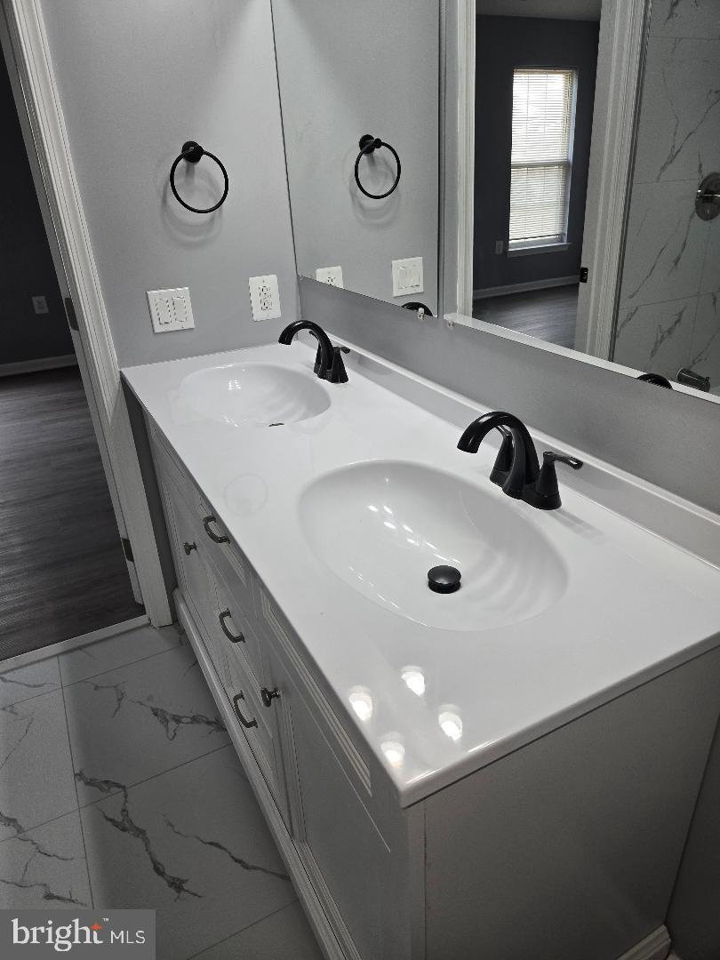 CROFTON VILLAGE - Residential