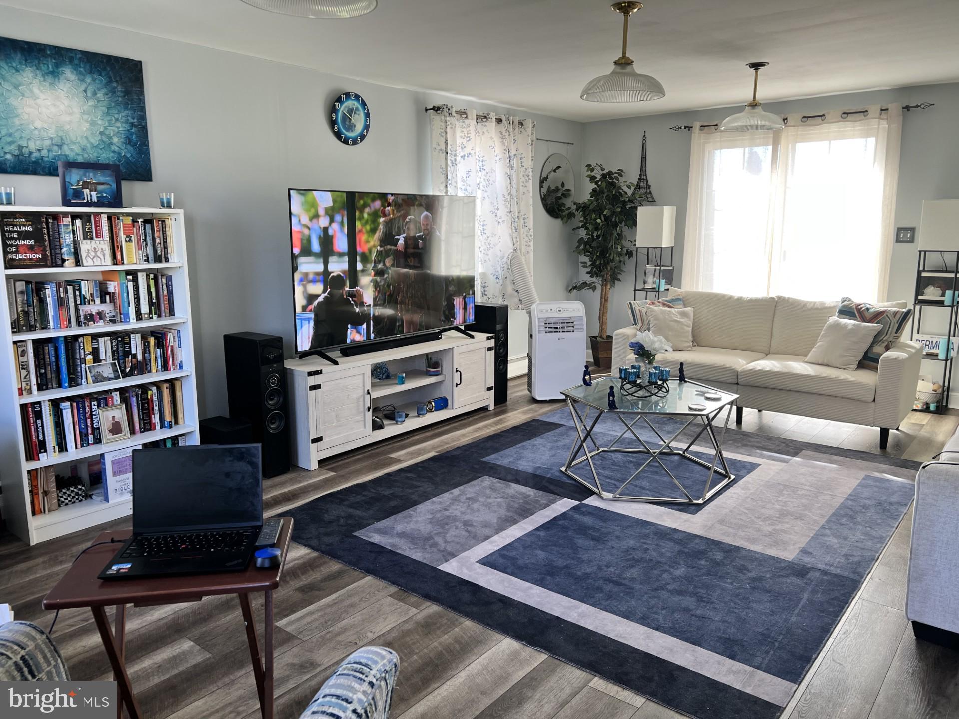 MAYFAIR - Residential Income