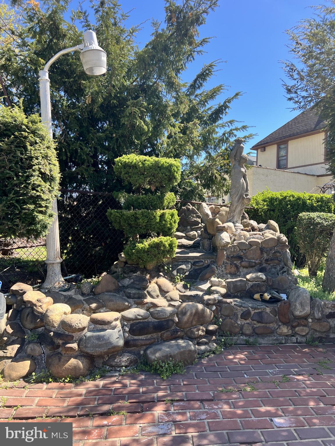 MAYFAIR - Residential Income