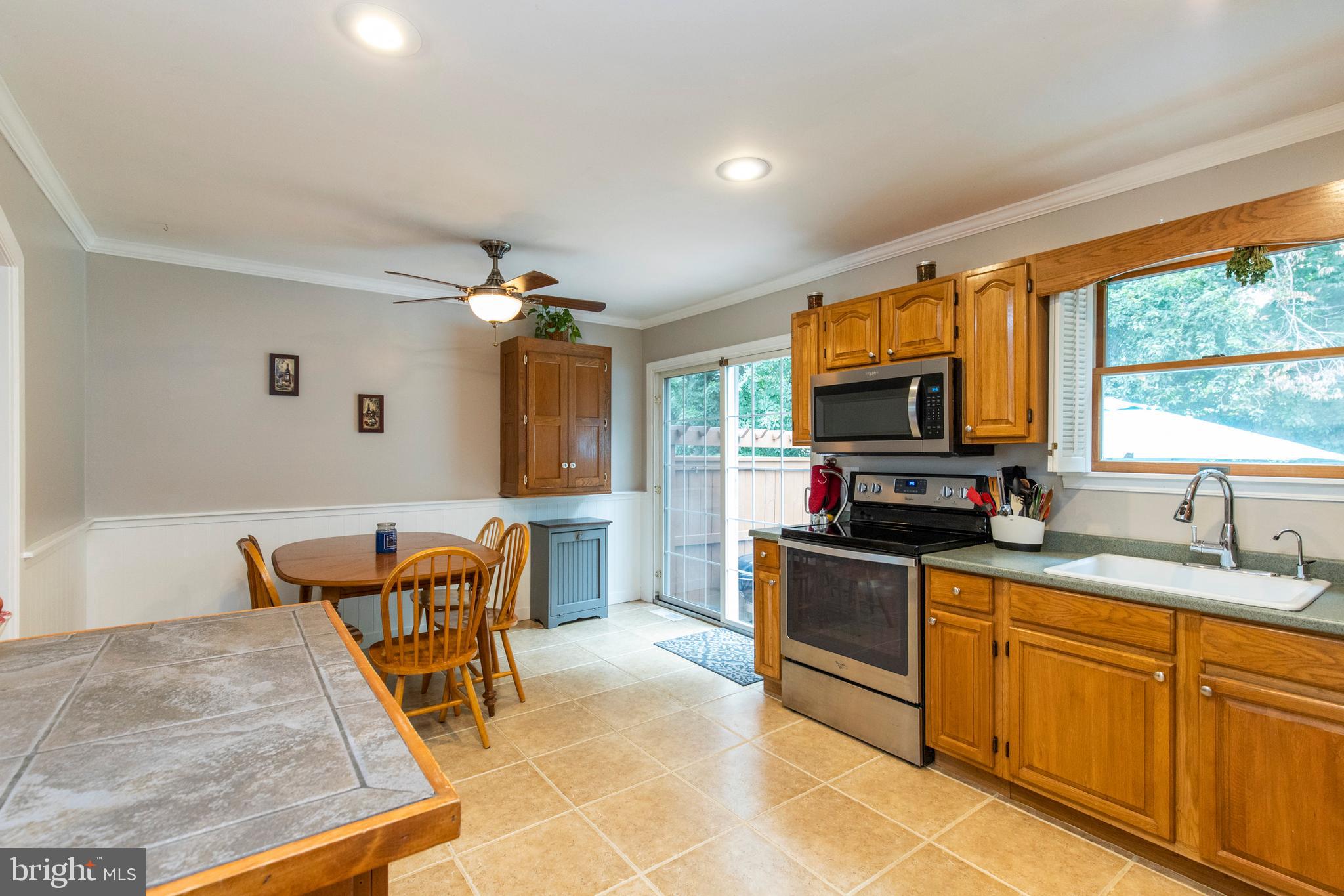 THOMSON ESTATES - Residential