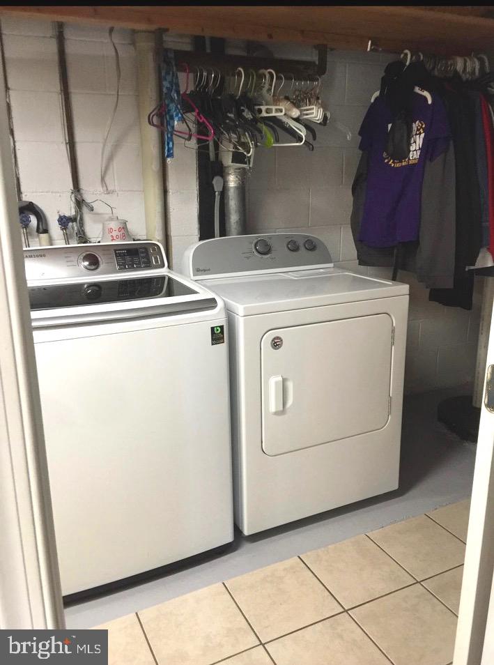 THOMSON ESTATES - Residential