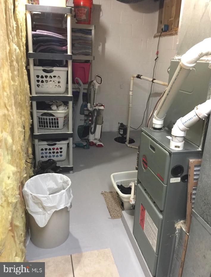 THOMSON ESTATES - Residential