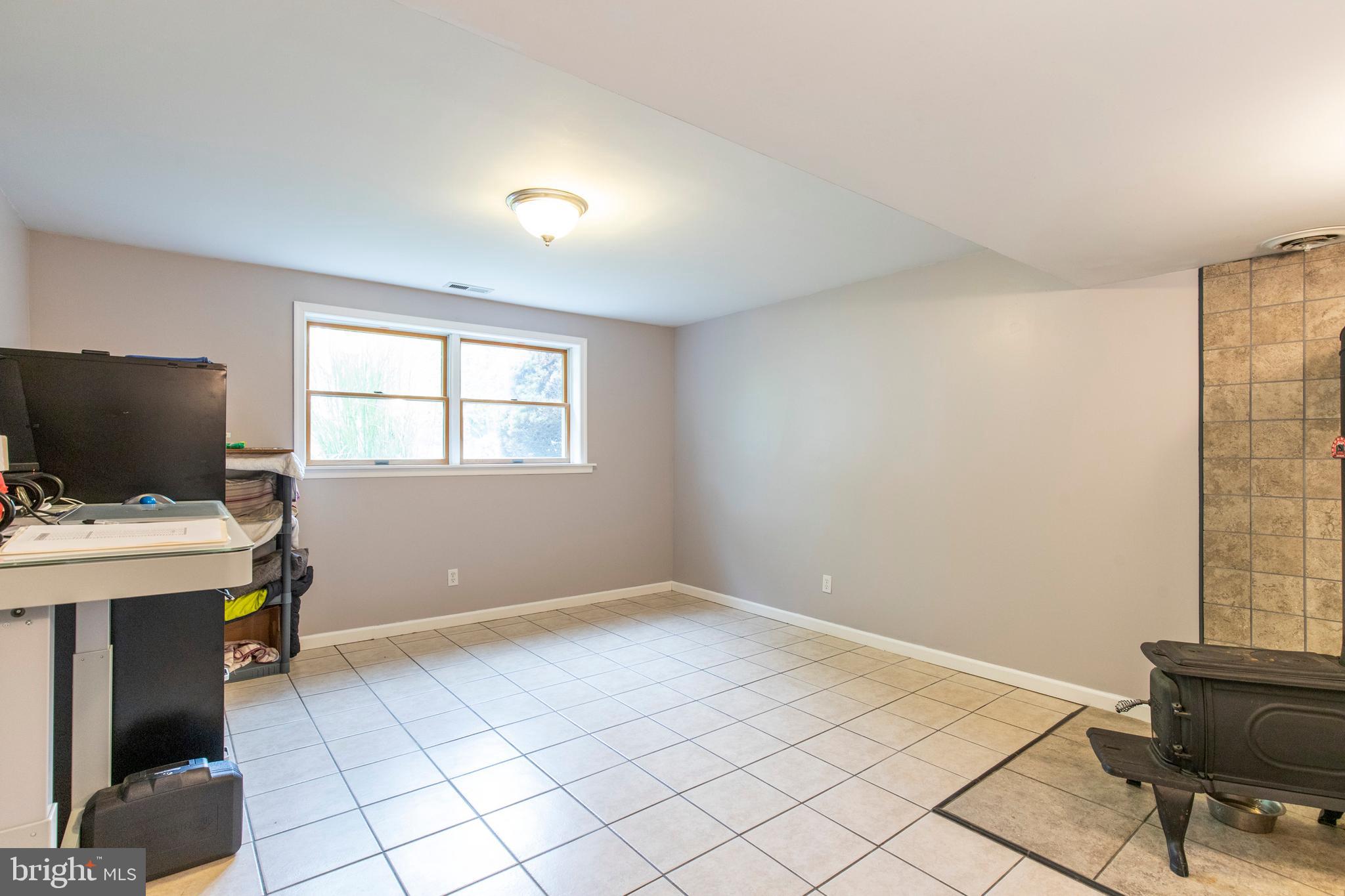 THOMSON ESTATES - Residential