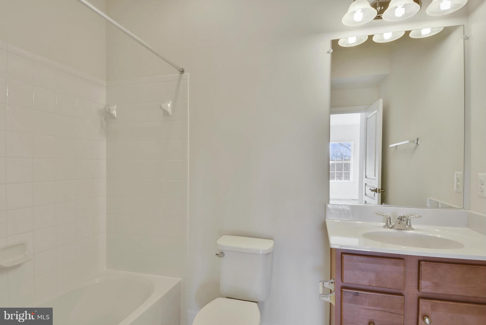 WATERFORD-PLAT 1> - Residential Lease