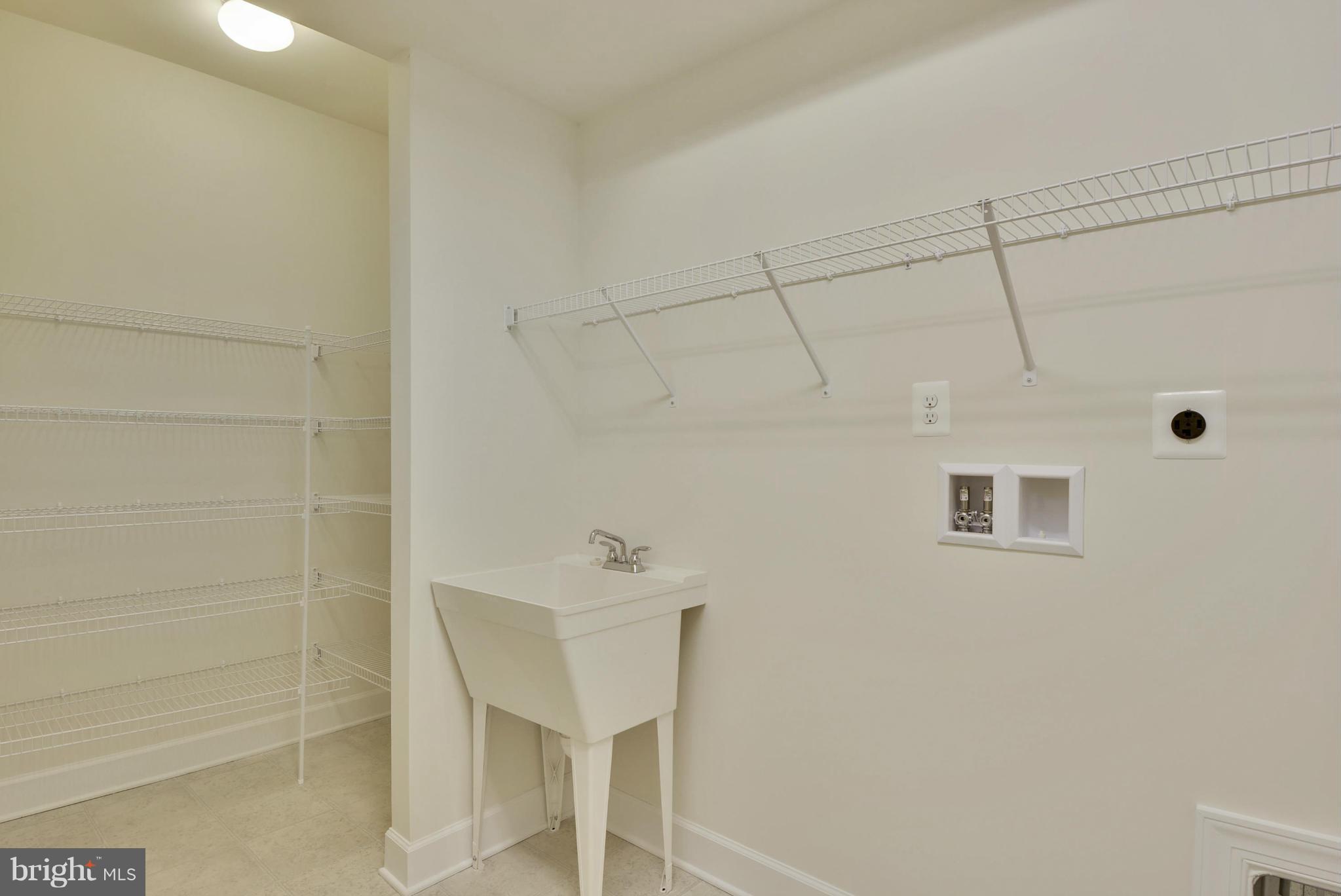 WATERFORD-PLAT 1> - Residential Lease