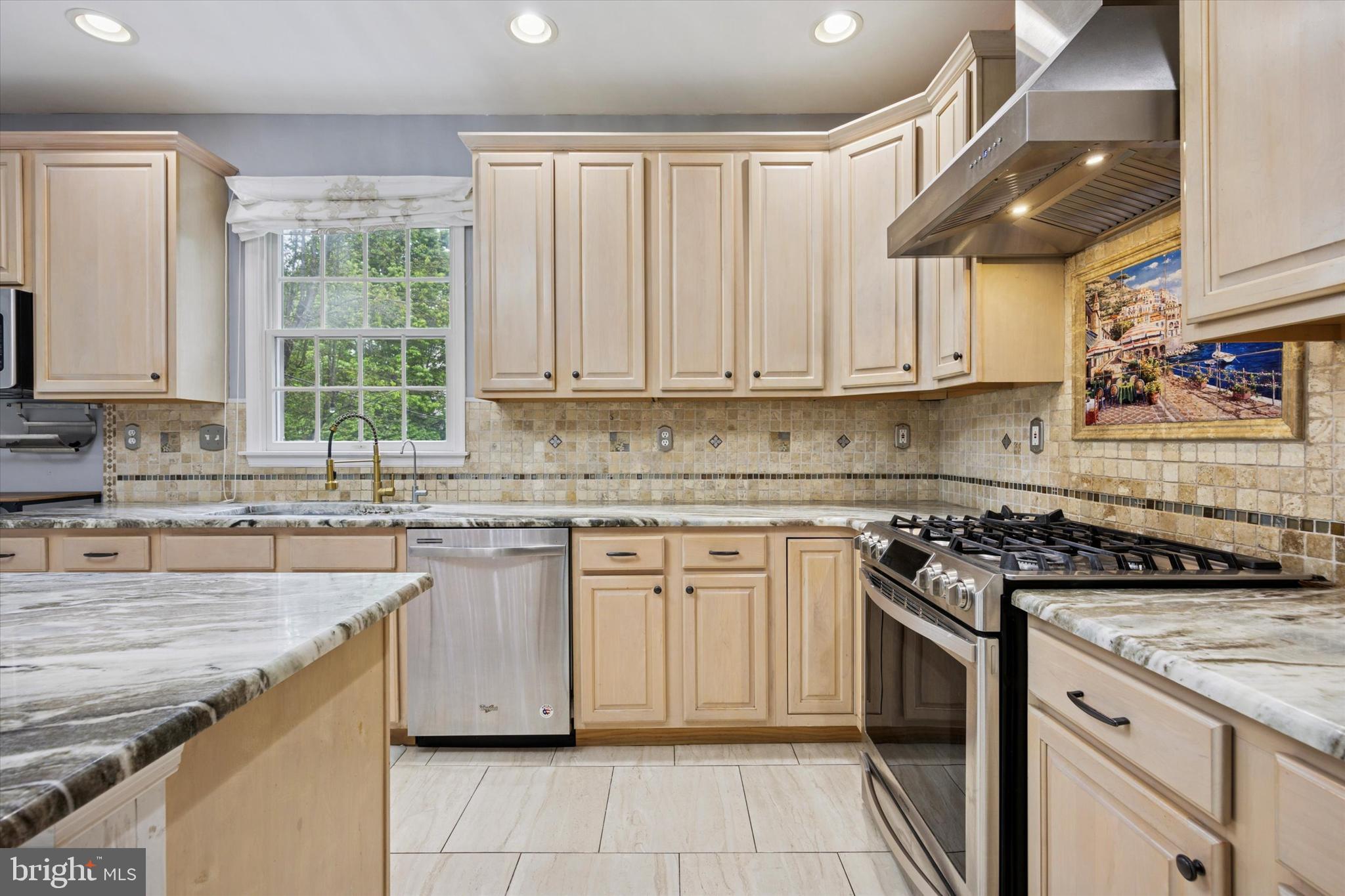 DALTON GLEN - Residential