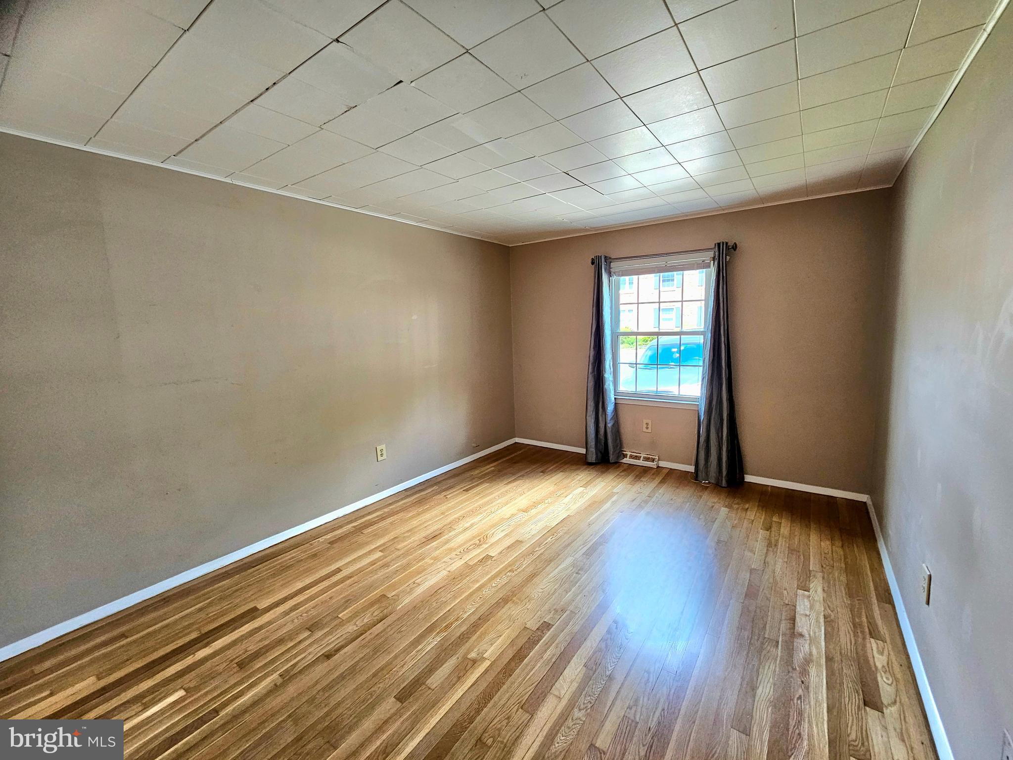 HESSIAN HILLS CONDOS - Residential Lease