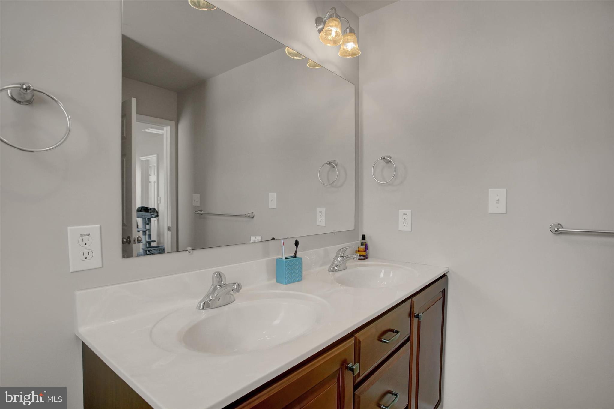 CEDARBROOK - Residential