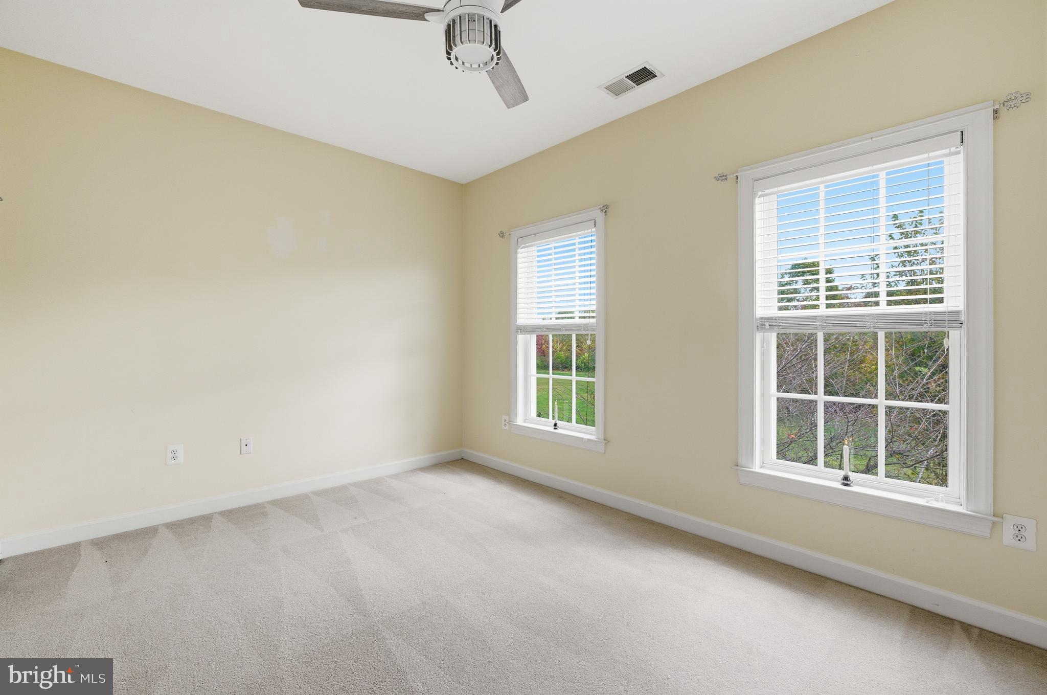 ADAMSTOWN COMMONS - Residential