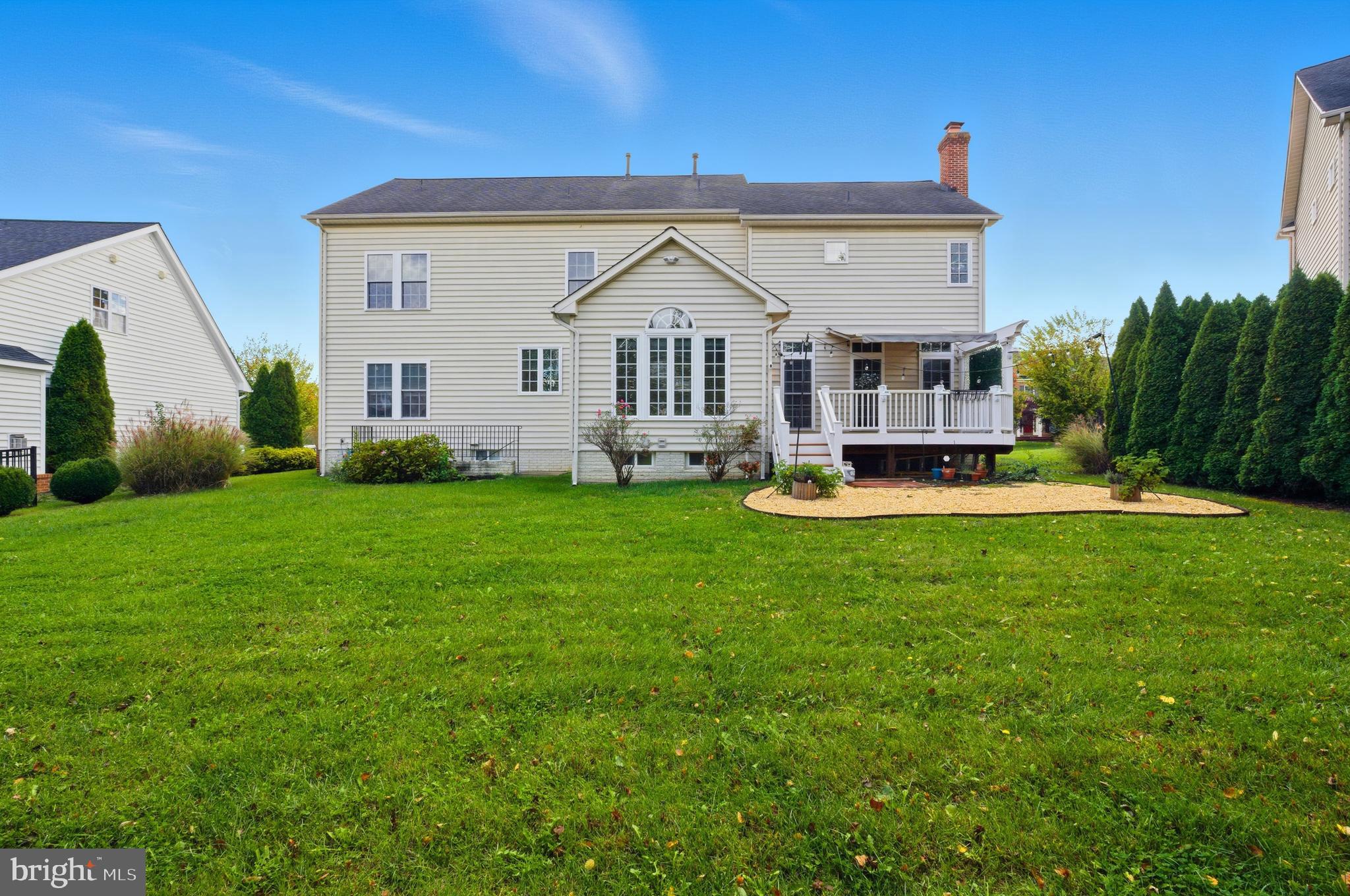 ADAMSTOWN COMMONS - Residential