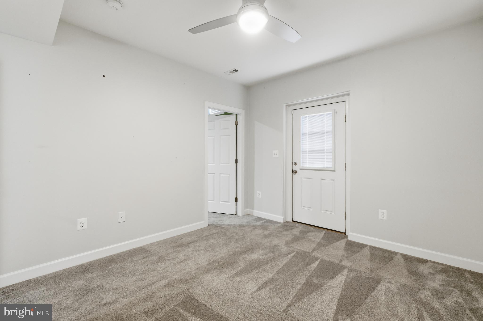 ADAMSTOWN COMMONS - Residential