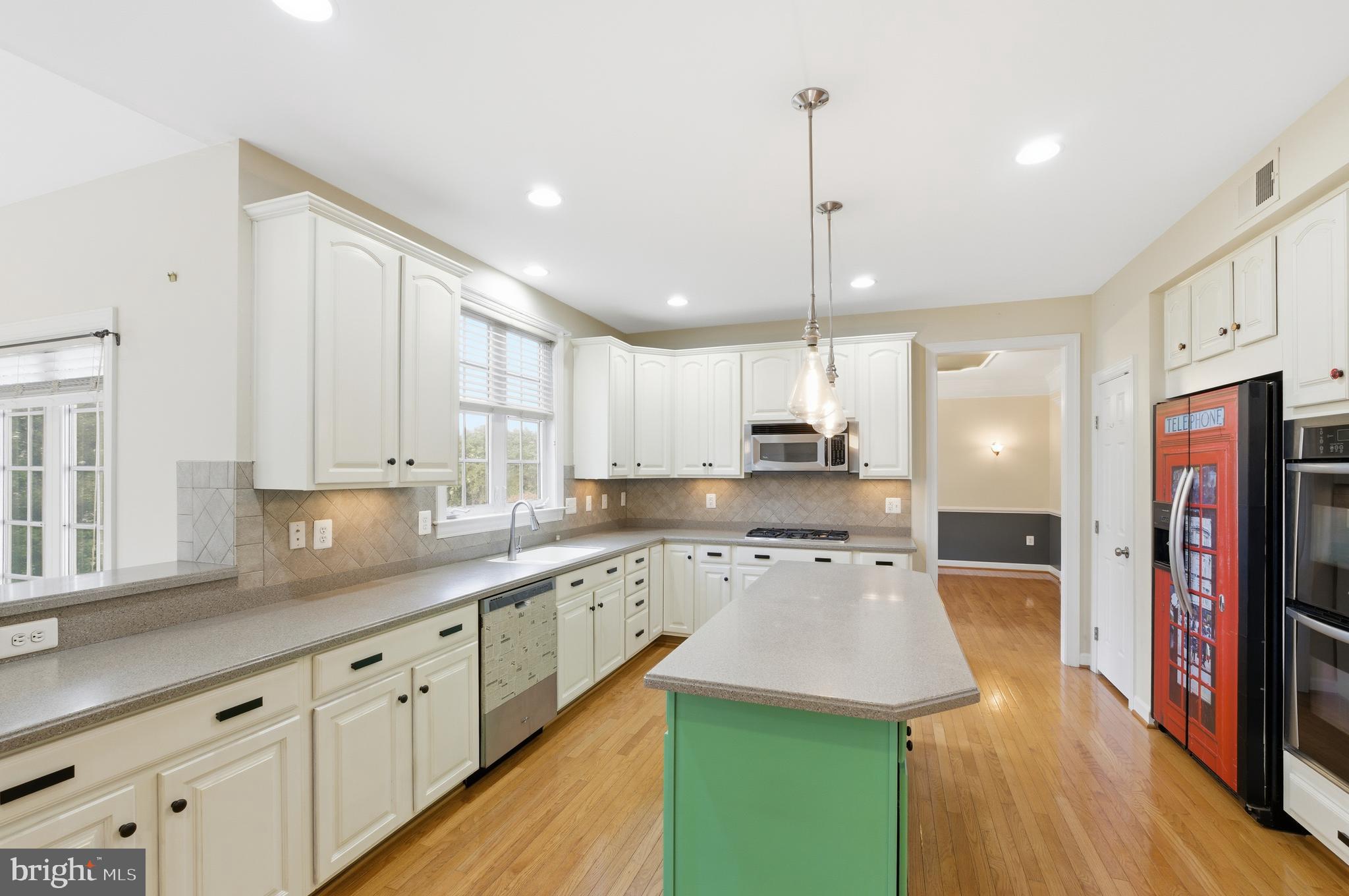 ADAMSTOWN COMMONS - Residential