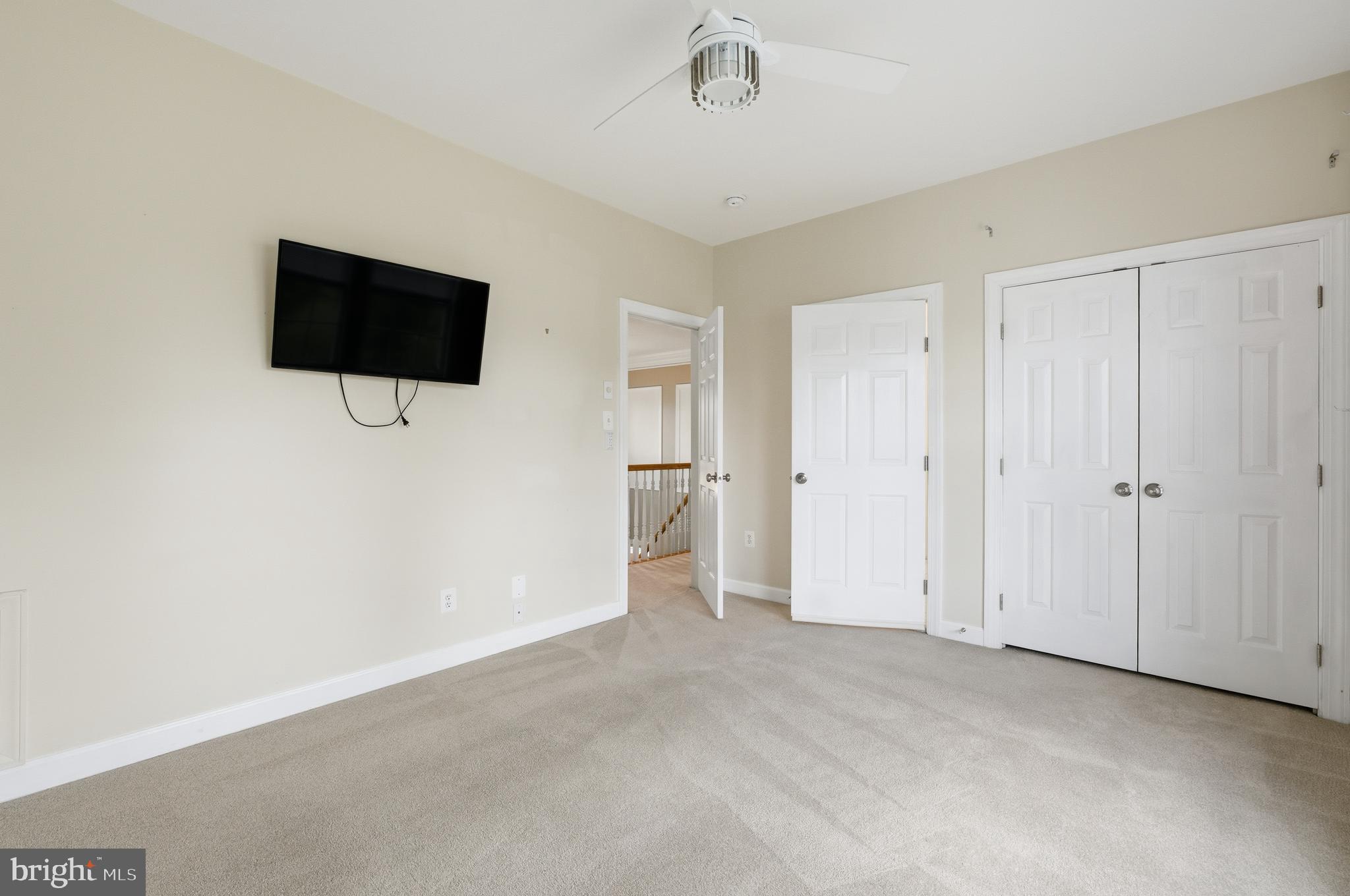 ADAMSTOWN COMMONS - Residential