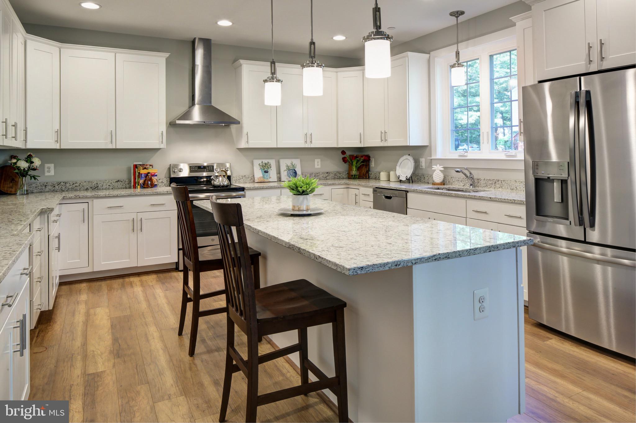 MILLERSVILLE - Residential