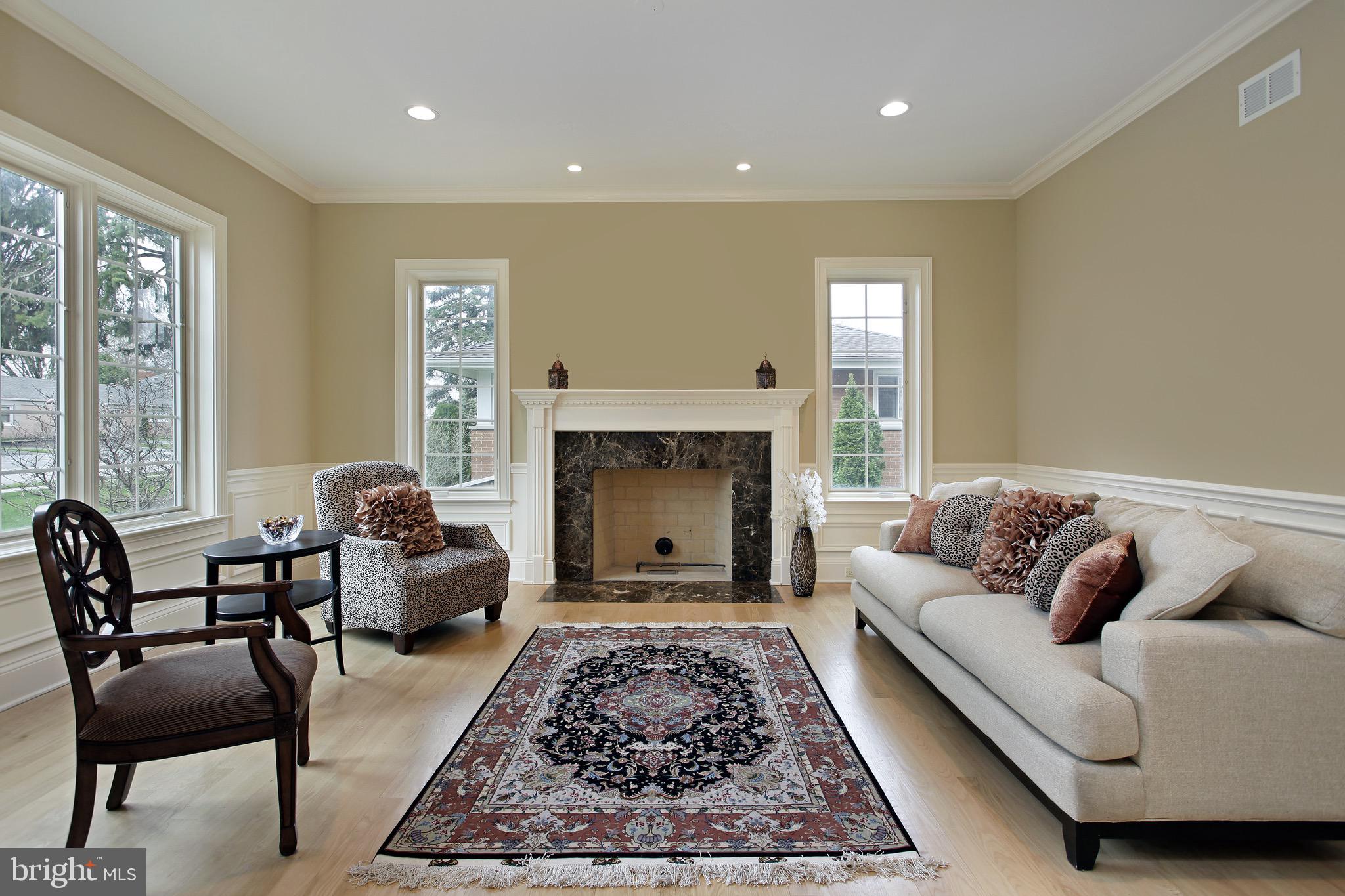 MILLERSVILLE - Residential