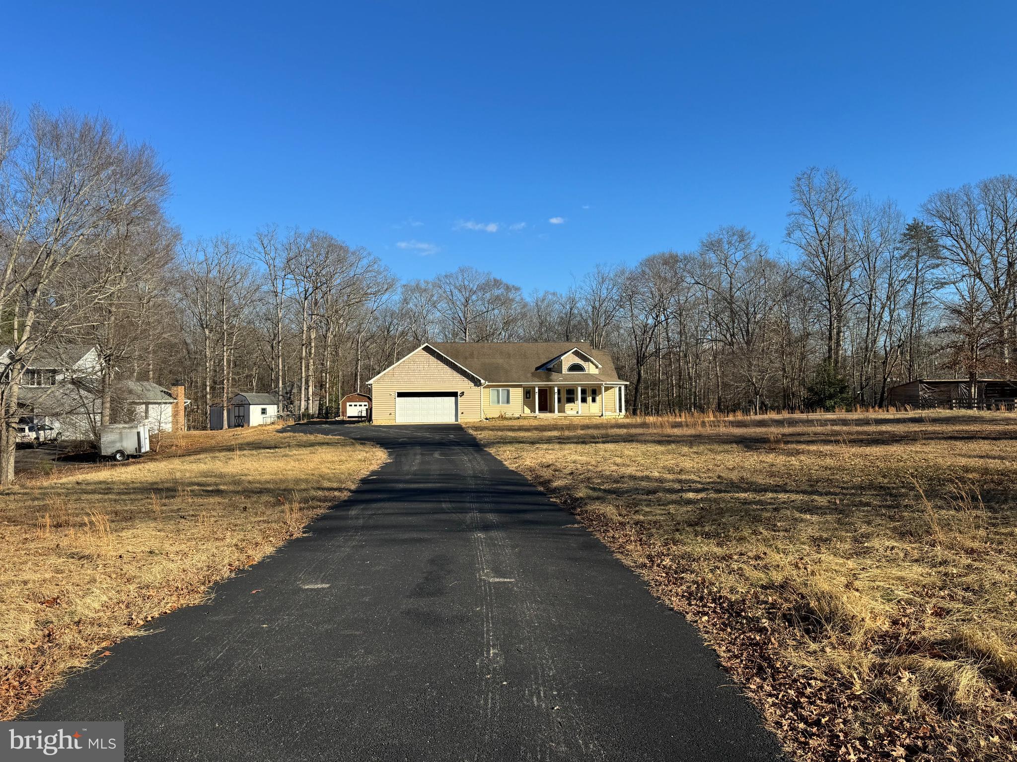 ANNAPOLIS WOODS - Residential