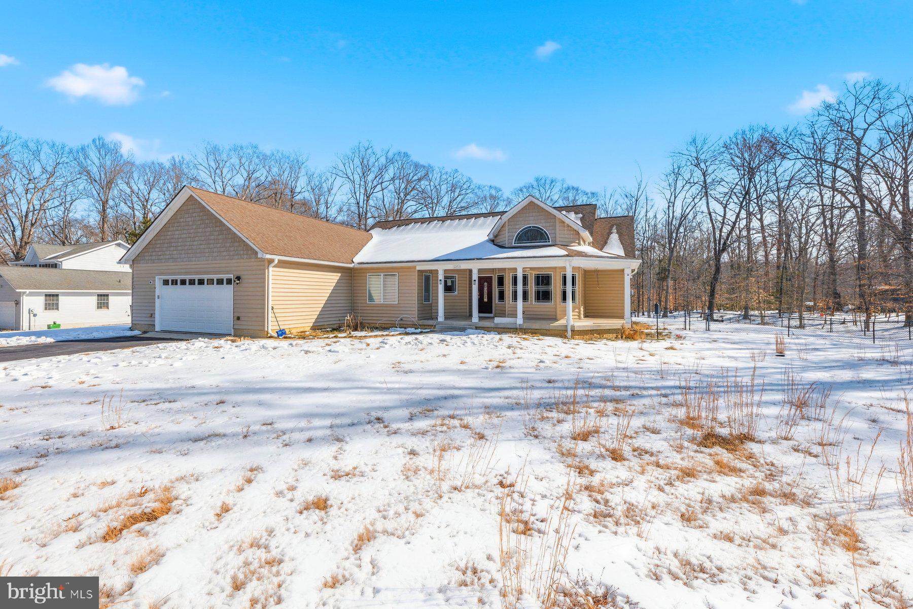 ANNAPOLIS WOODS - Residential