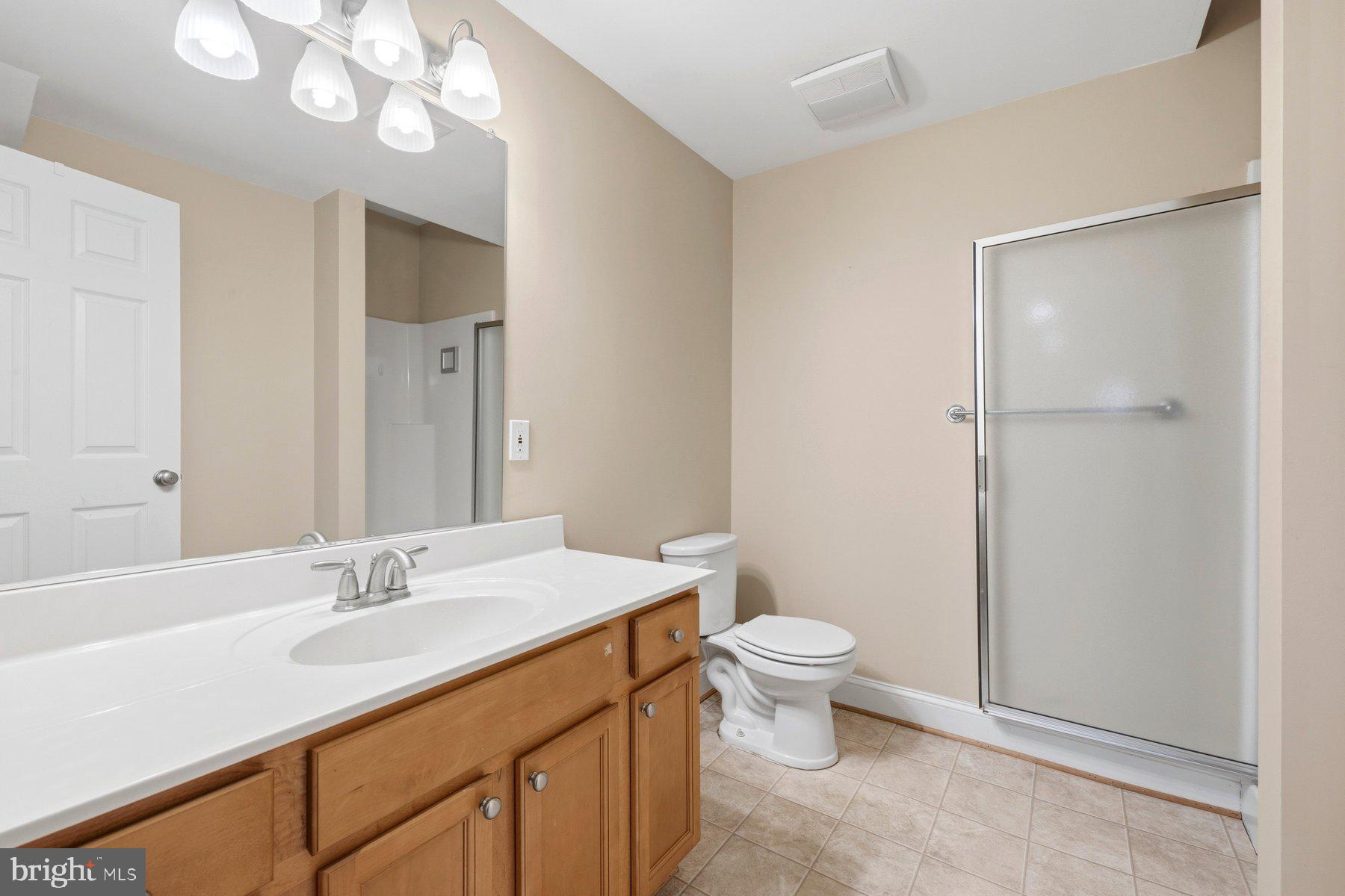 ANNAPOLIS WOODS - Residential