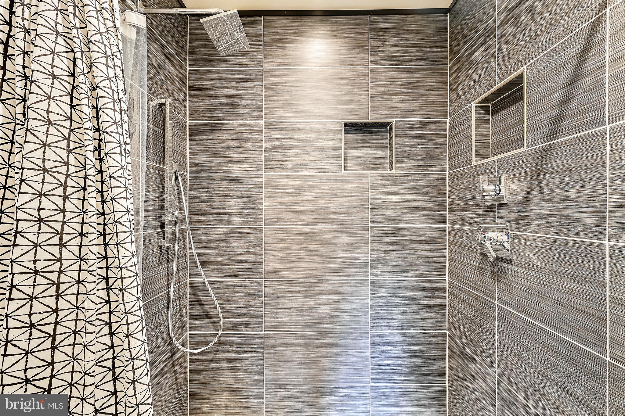 THE LANDINGS - Residential