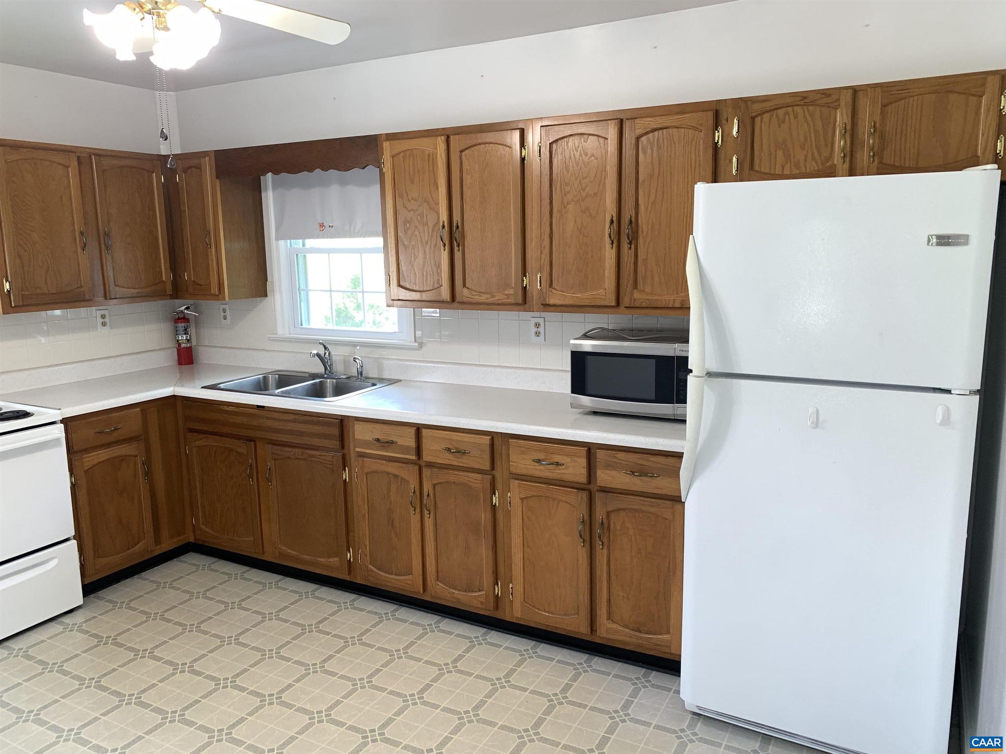 UNKNOWN - Residential Lease