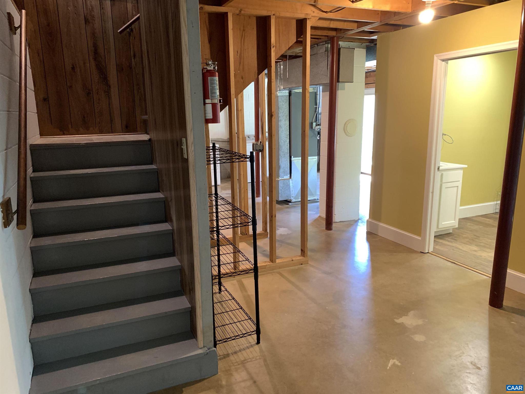 UNKNOWN - Residential Lease