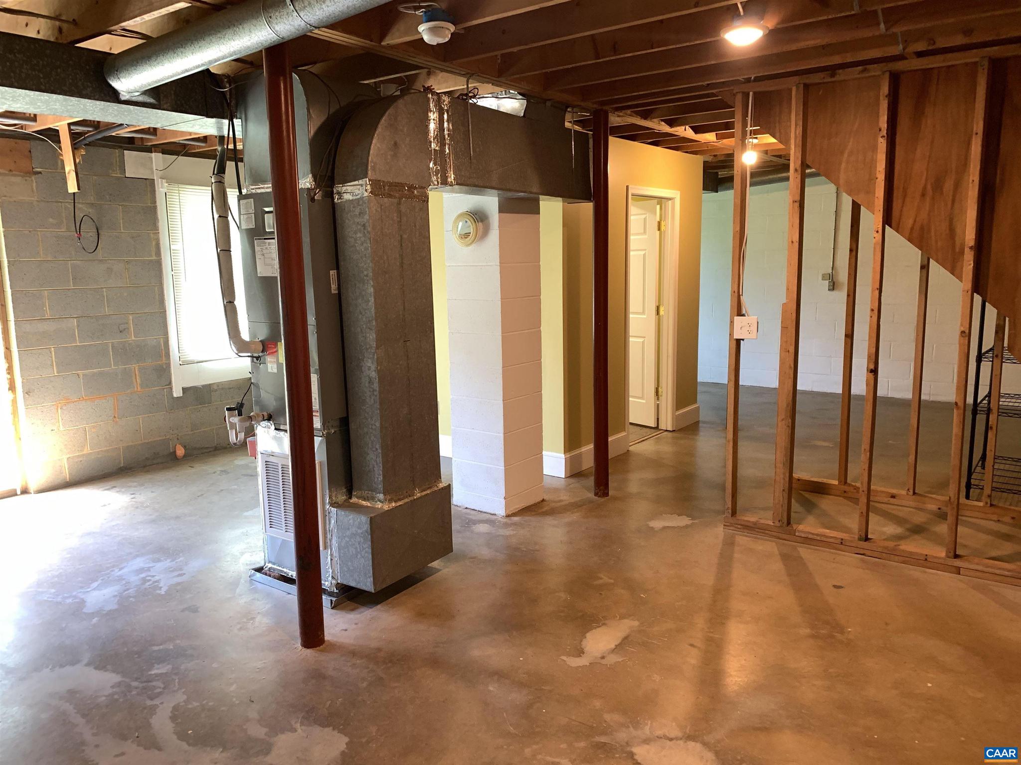 UNKNOWN - Residential Lease
