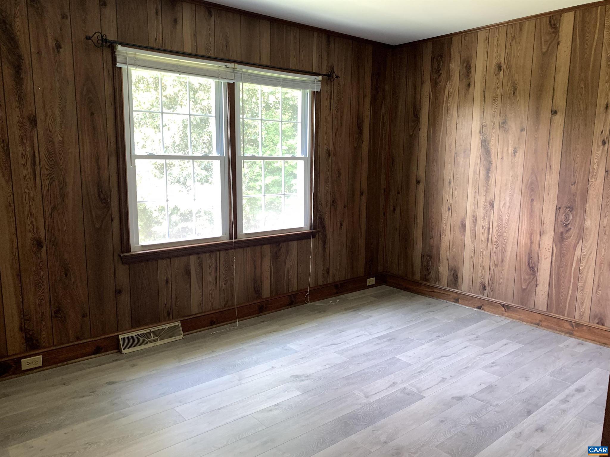 UNKNOWN - Residential Lease