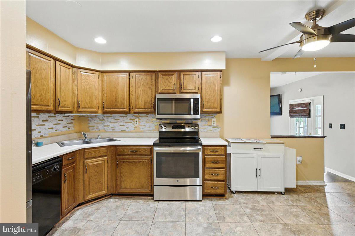 VILLAGES OF MARLBOROUGH - Residential