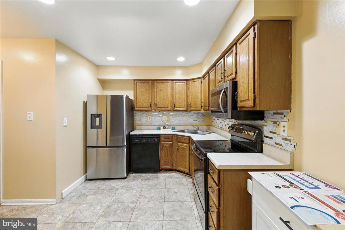 VILLAGES OF MARLBOROUGH - Residential