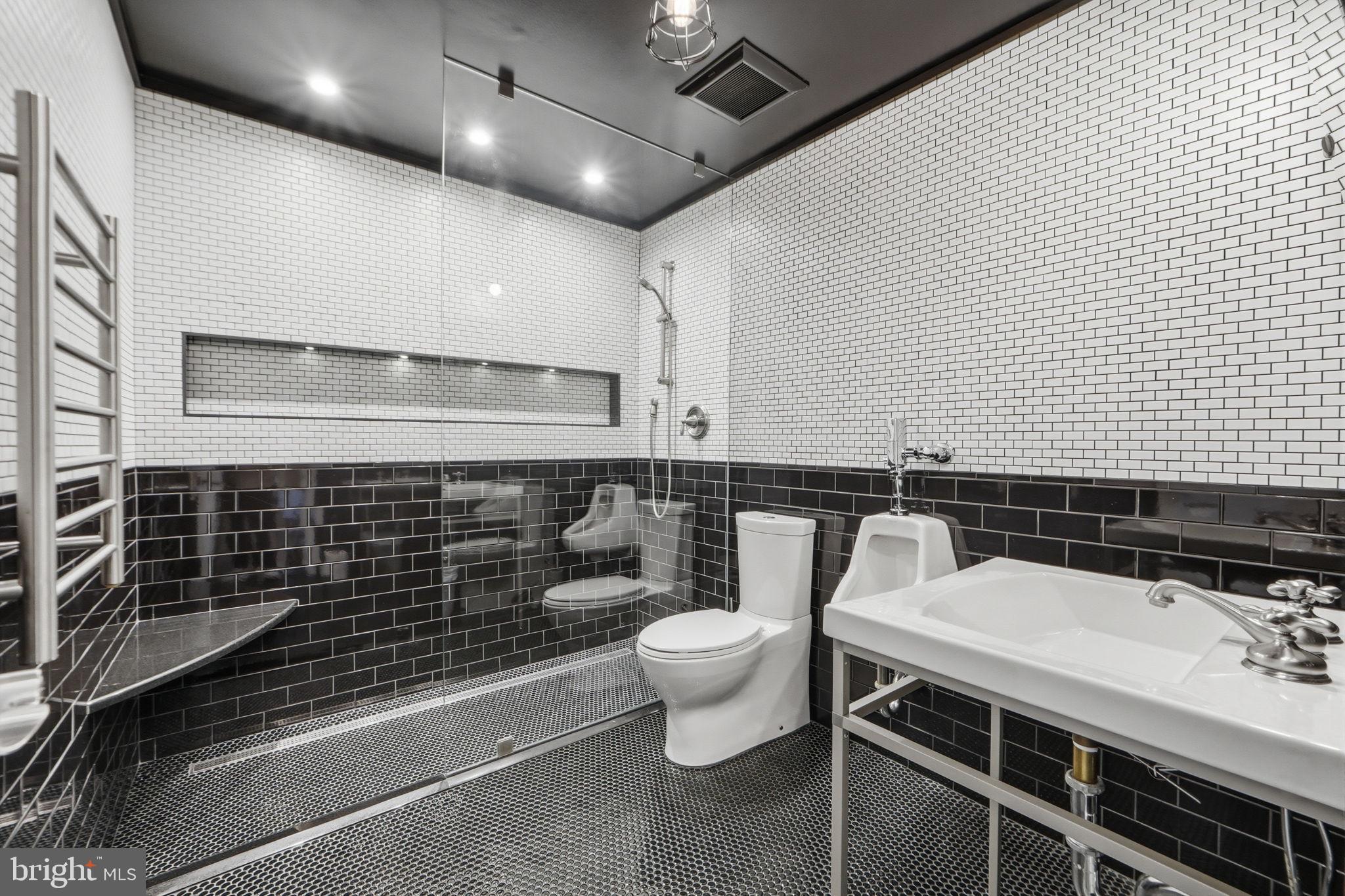 1433 BUENA VISTA AVENUE