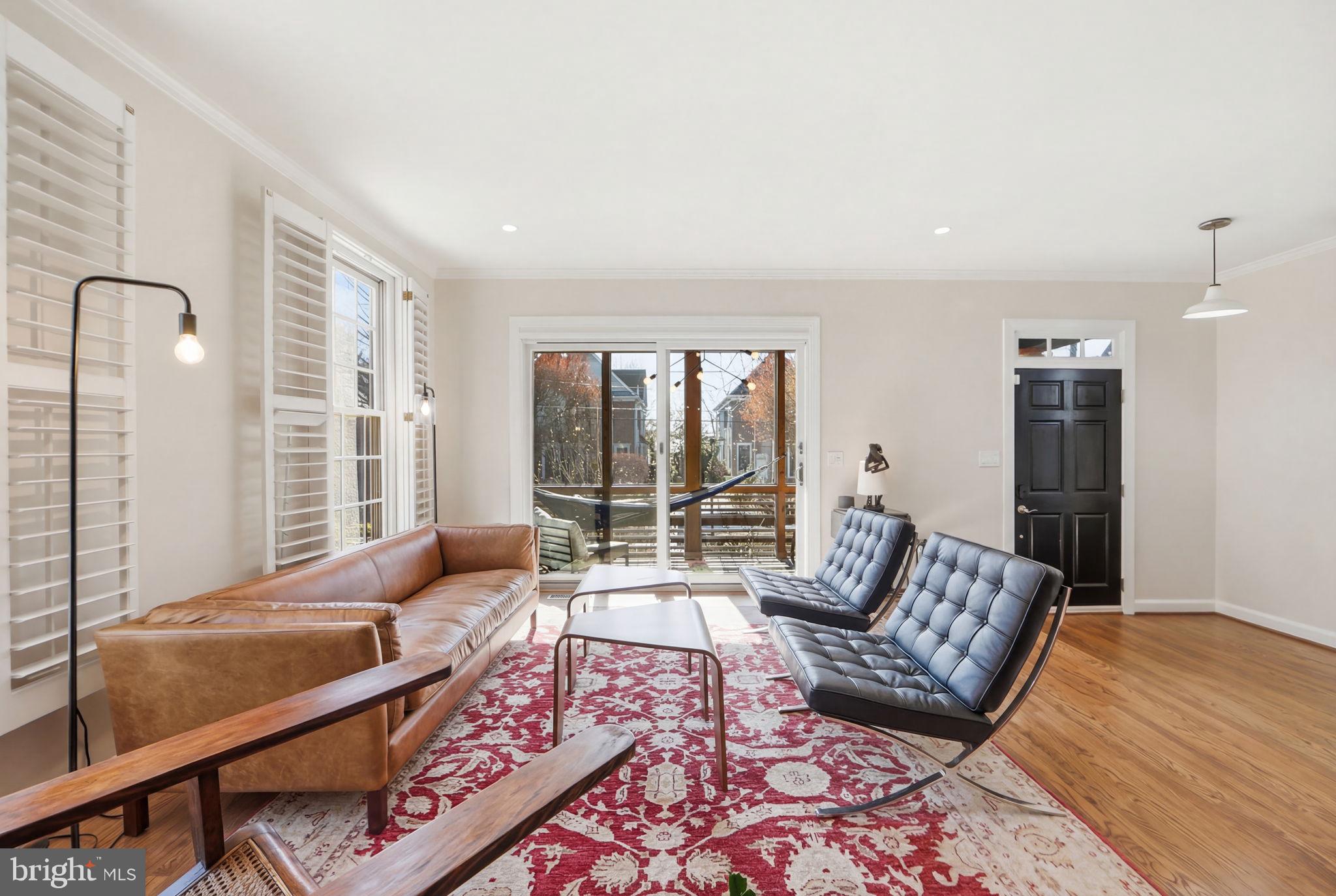 1433 BUENA VISTA AVENUE