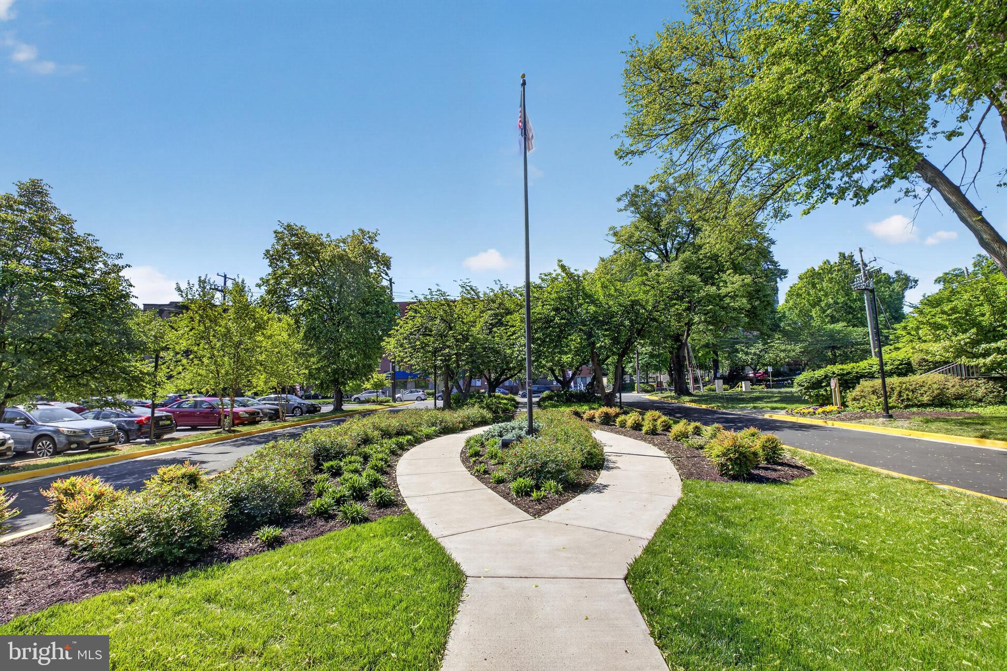 WHITEHALL - Residential