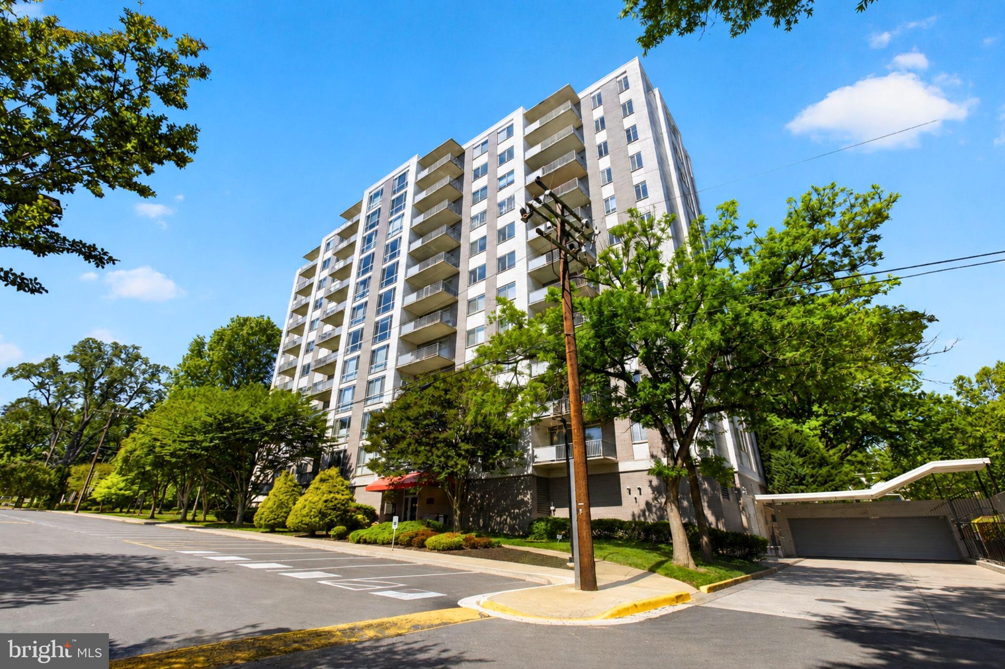 WHITEHALL - Residential