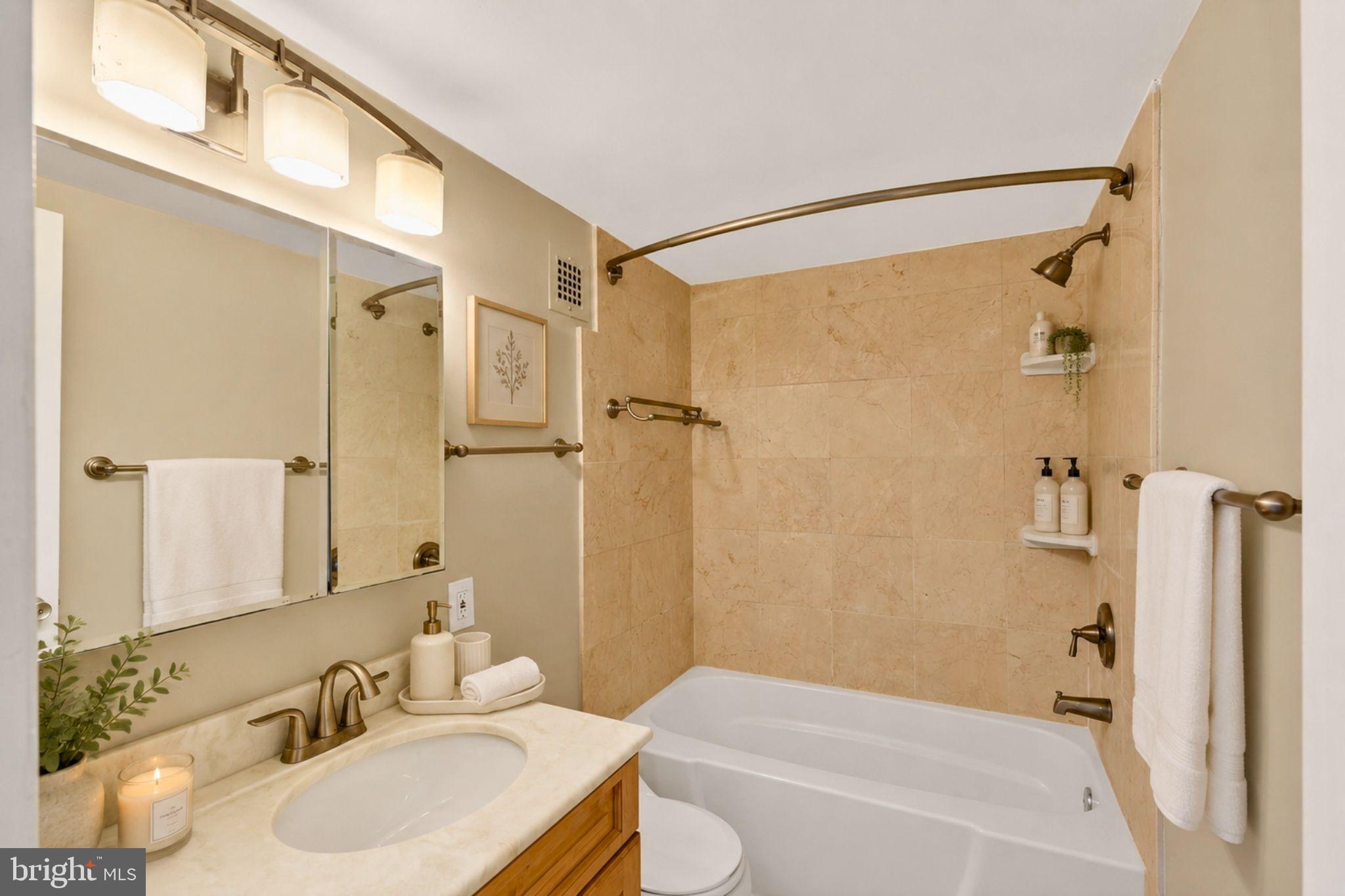 WHITEHALL - Residential