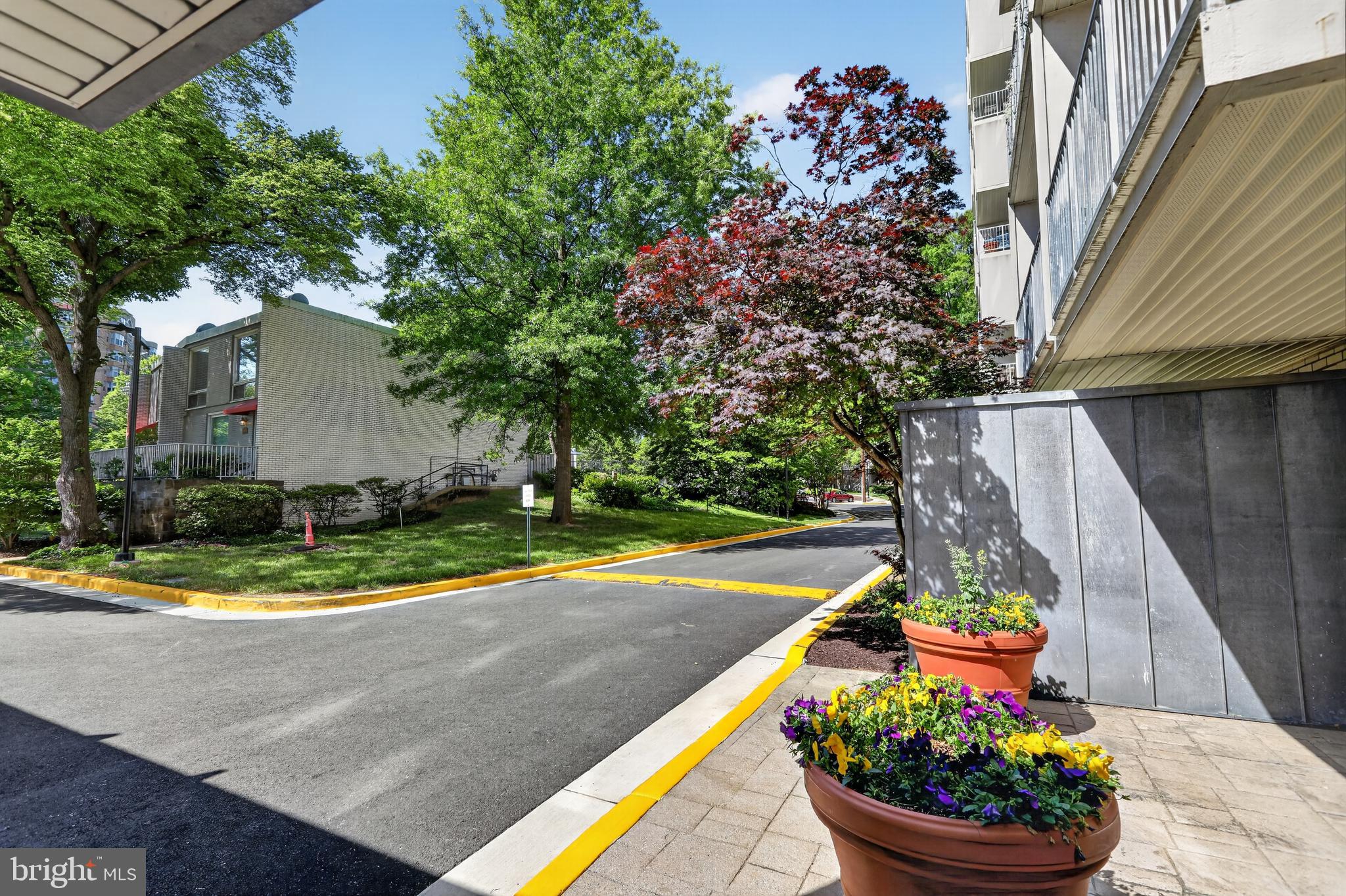 WHITEHALL - Residential