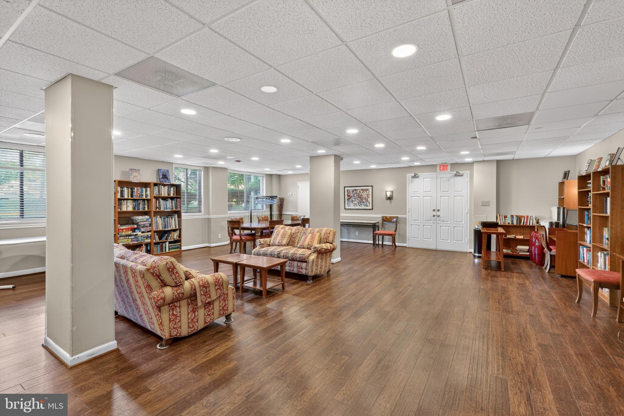 WHITEHALL - Residential
