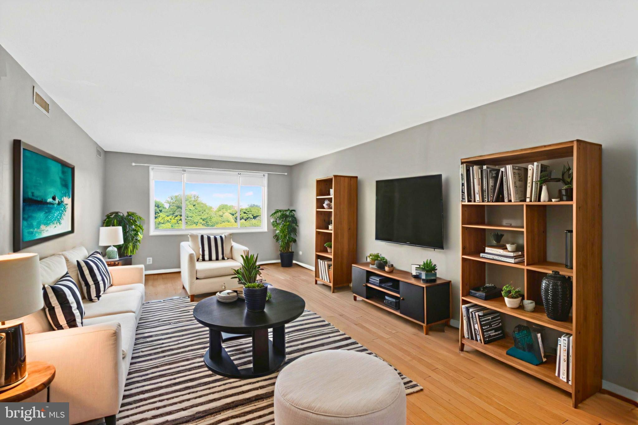 WHITEHALL - Residential