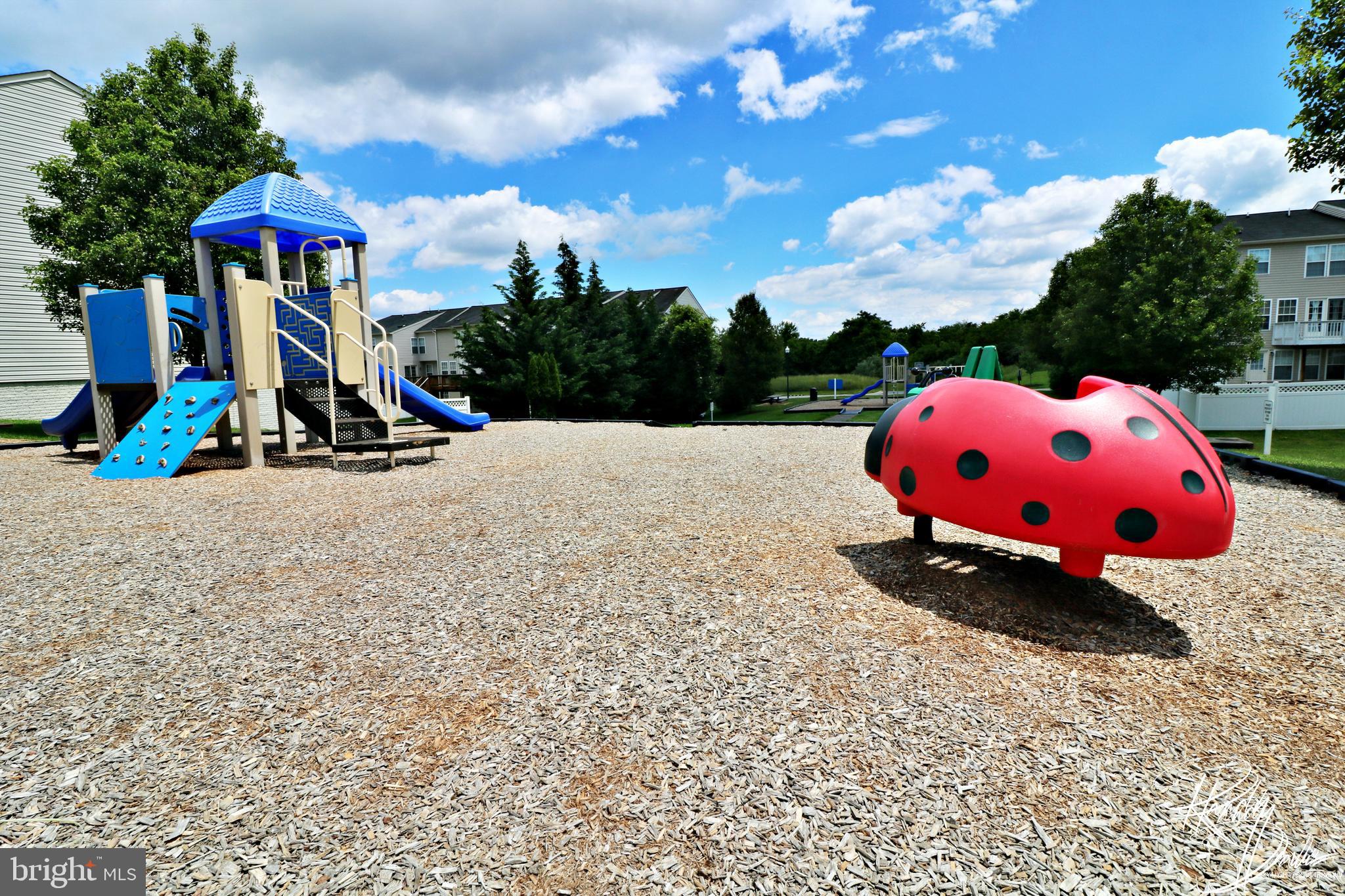 LAKELAND PLACE - Residential Lease