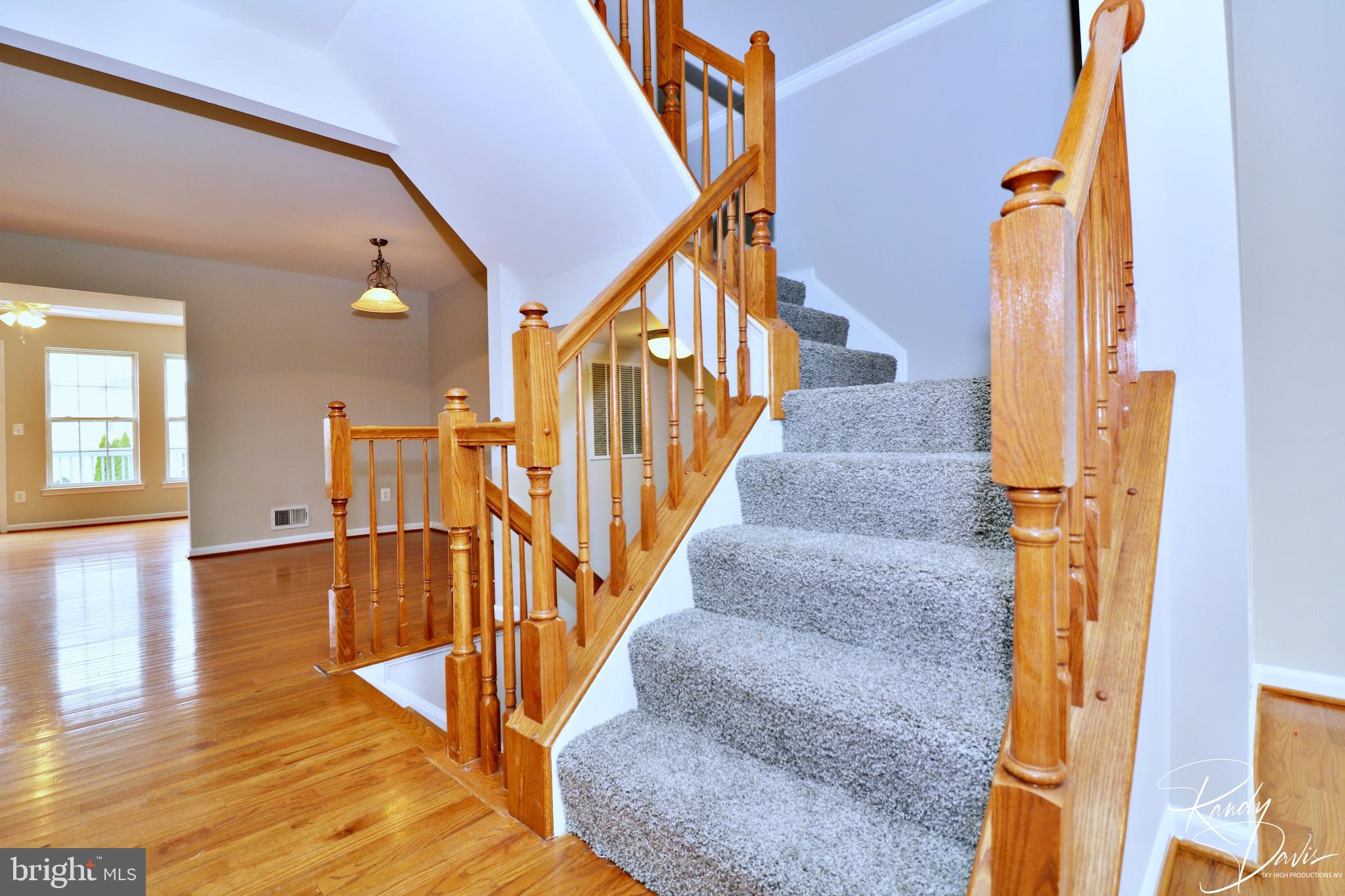 LAKELAND PLACE - Residential Lease