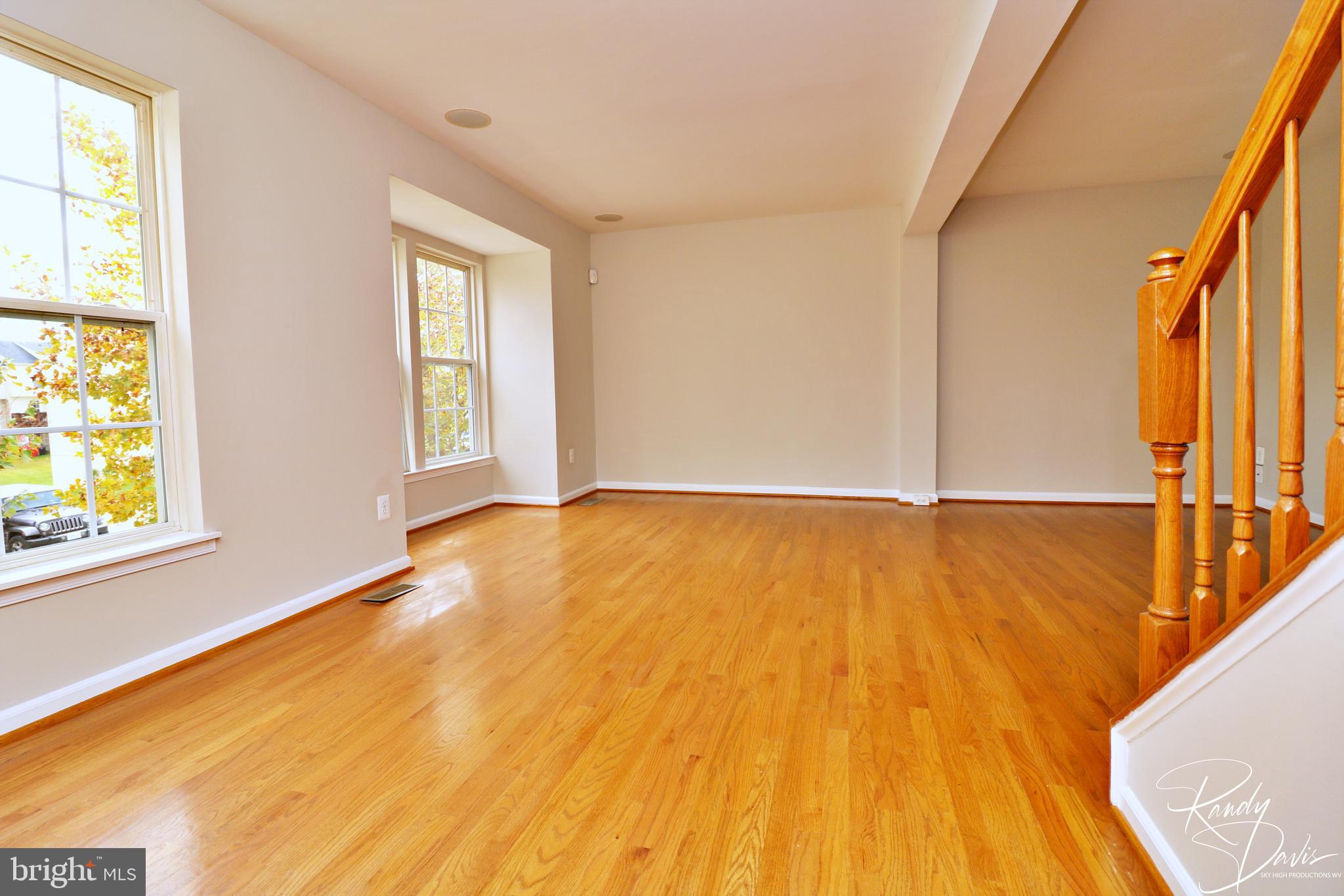 LAKELAND PLACE - Residential Lease