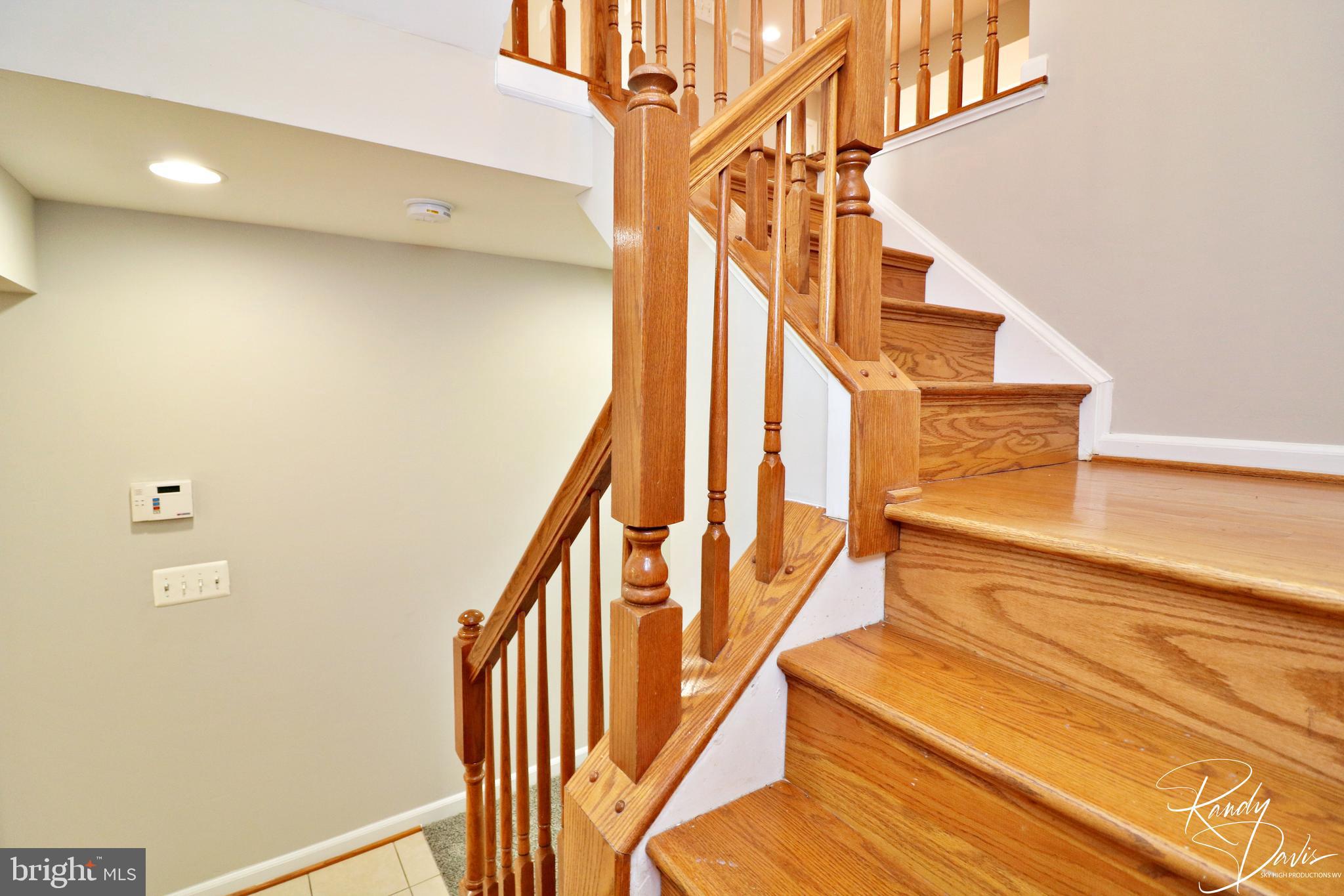 LAKELAND PLACE - Residential Lease