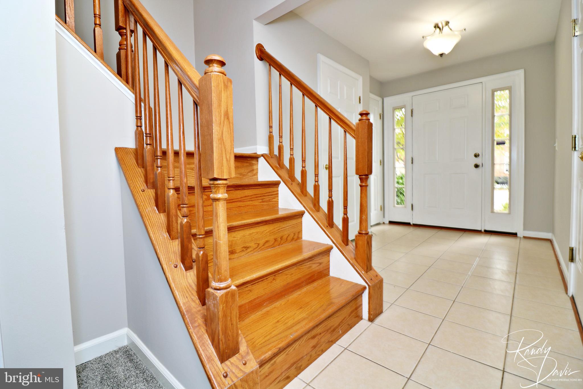 LAKELAND PLACE - Residential Lease