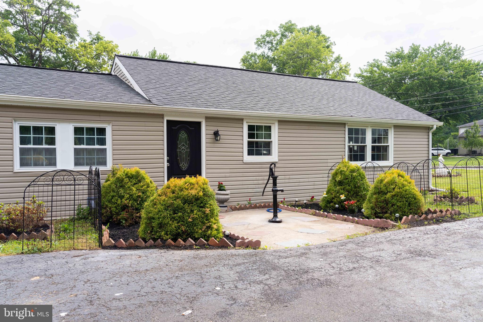 LANSDALE - Residential