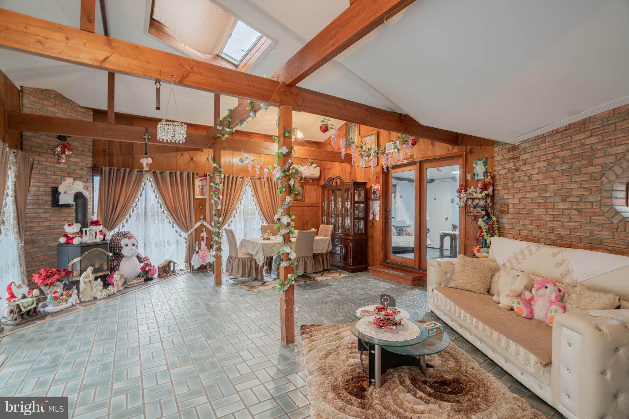 LANSDALE - Residential