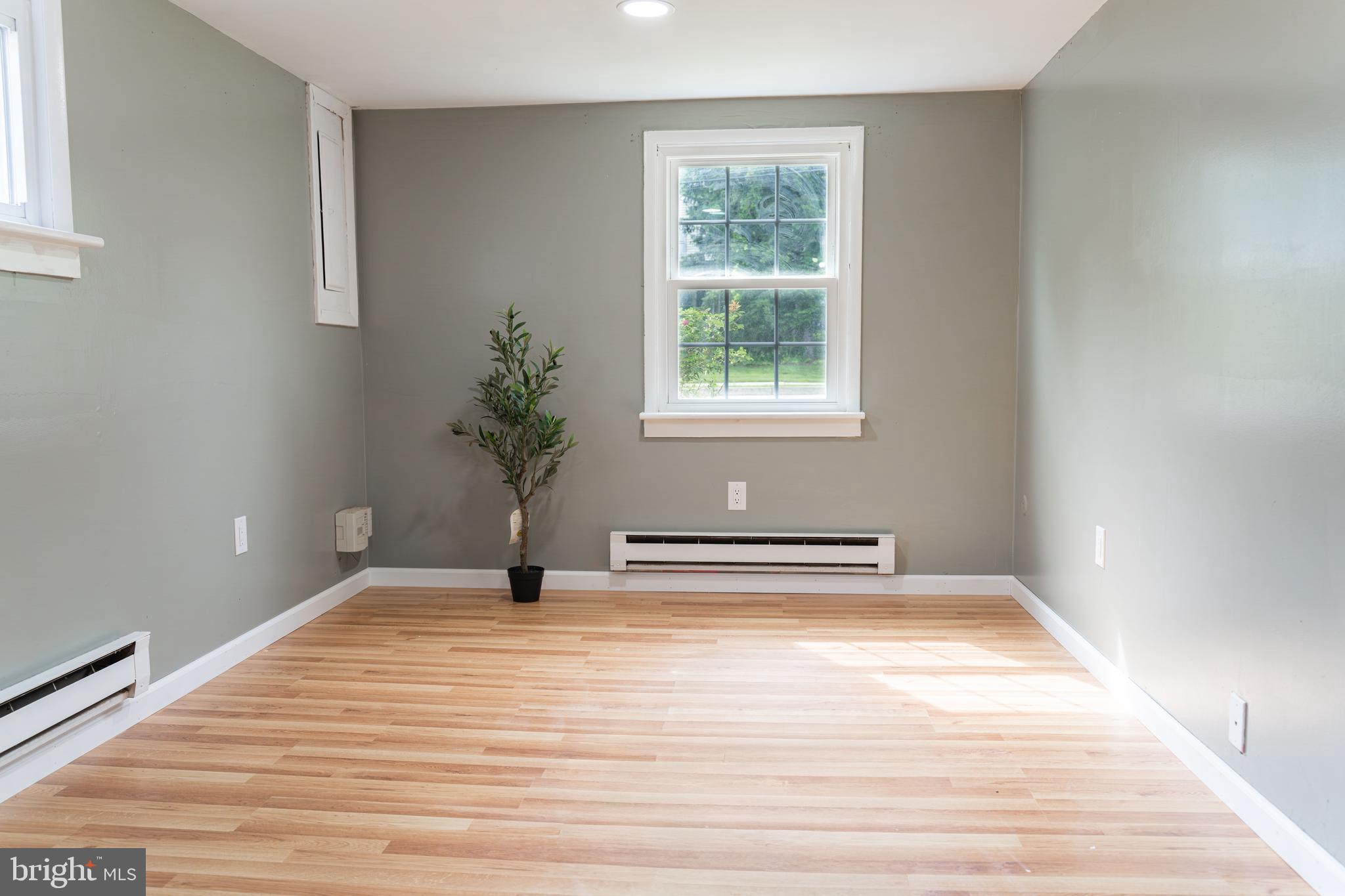 LANSDALE - Residential