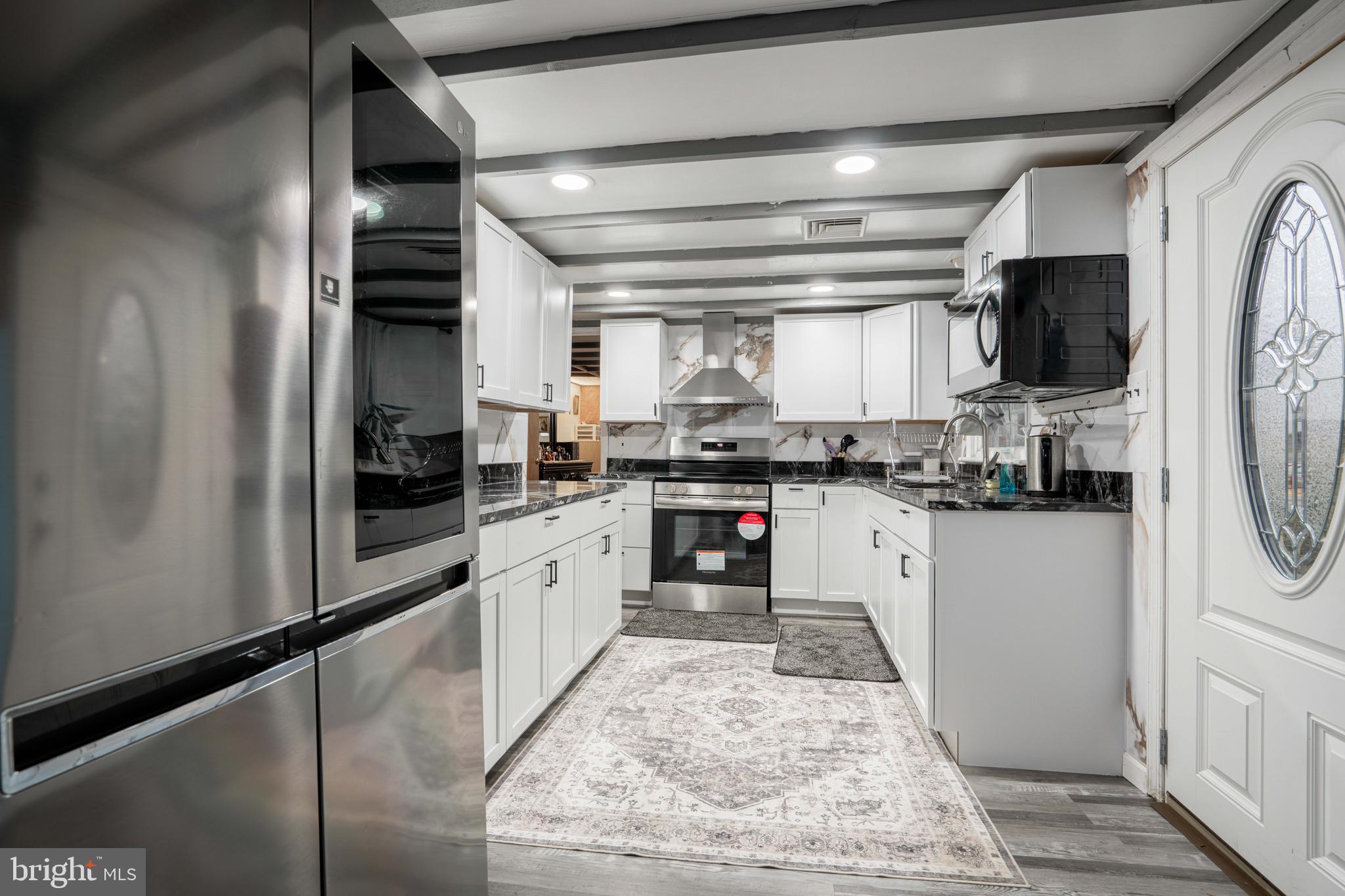 LANSDALE - Residential