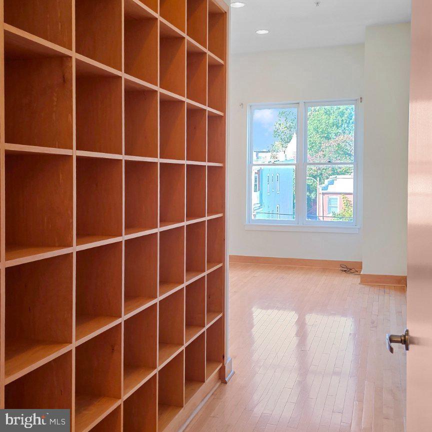 326 8TH STREET NE 302