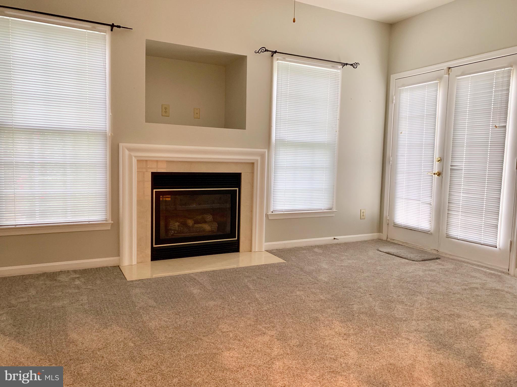 SALEM FIELDS - Residential